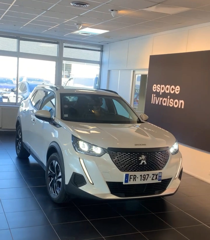 Peugeot e-2008, 2020, Essence 95