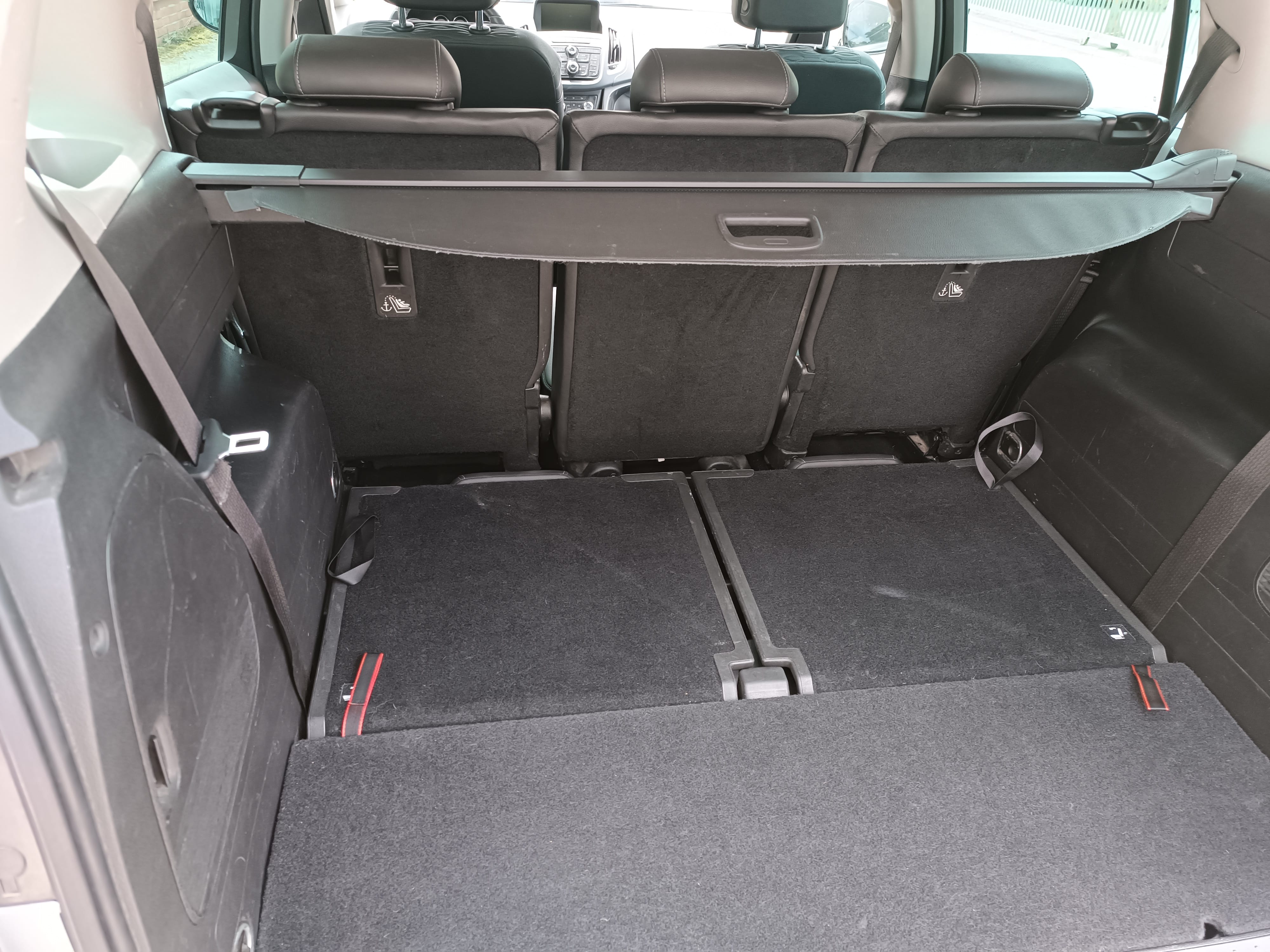 Opel Zafira avec Siège bébé