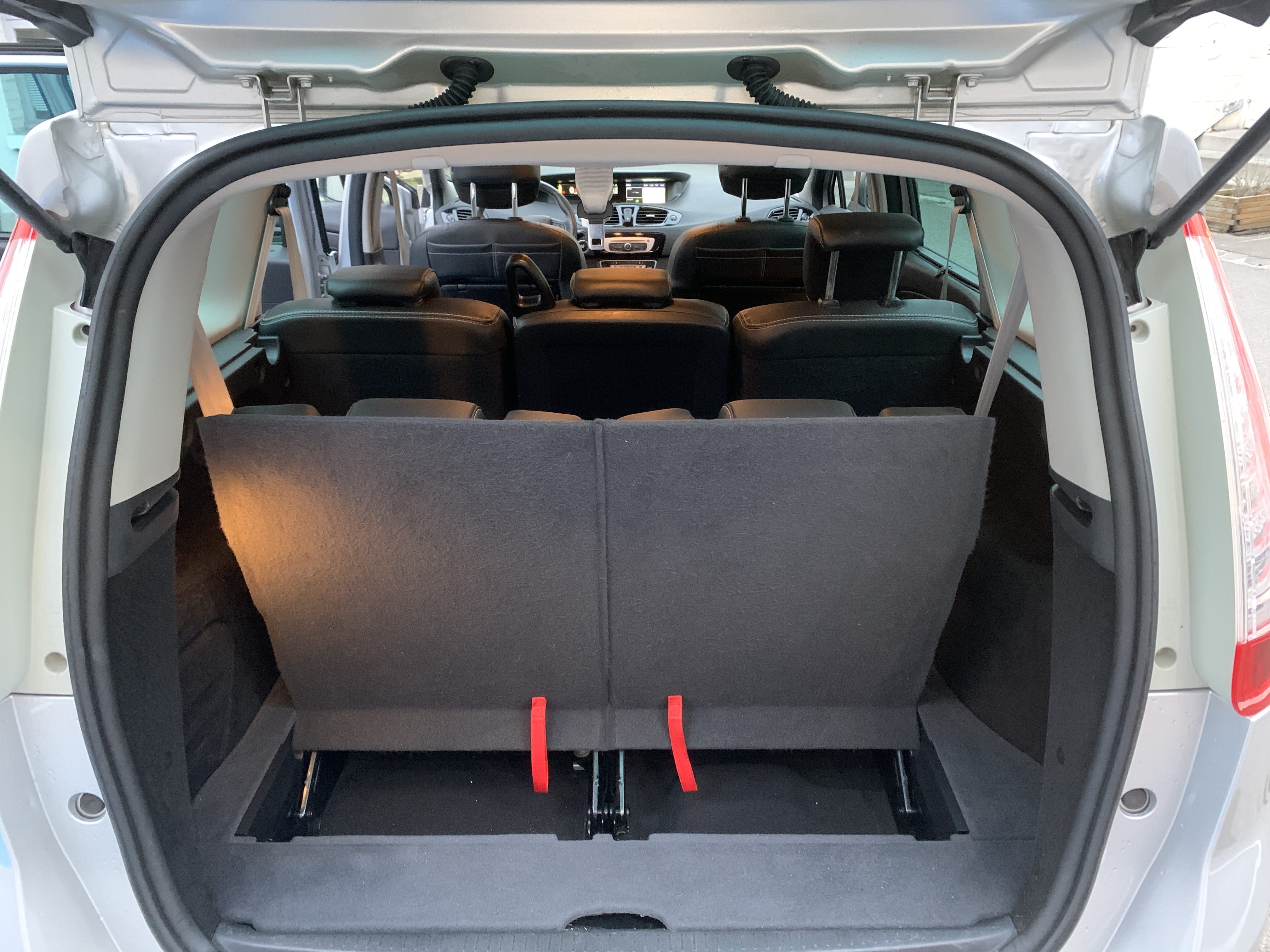 Renault Scenic 1.6 HDI - 130cv avec Pneus neige