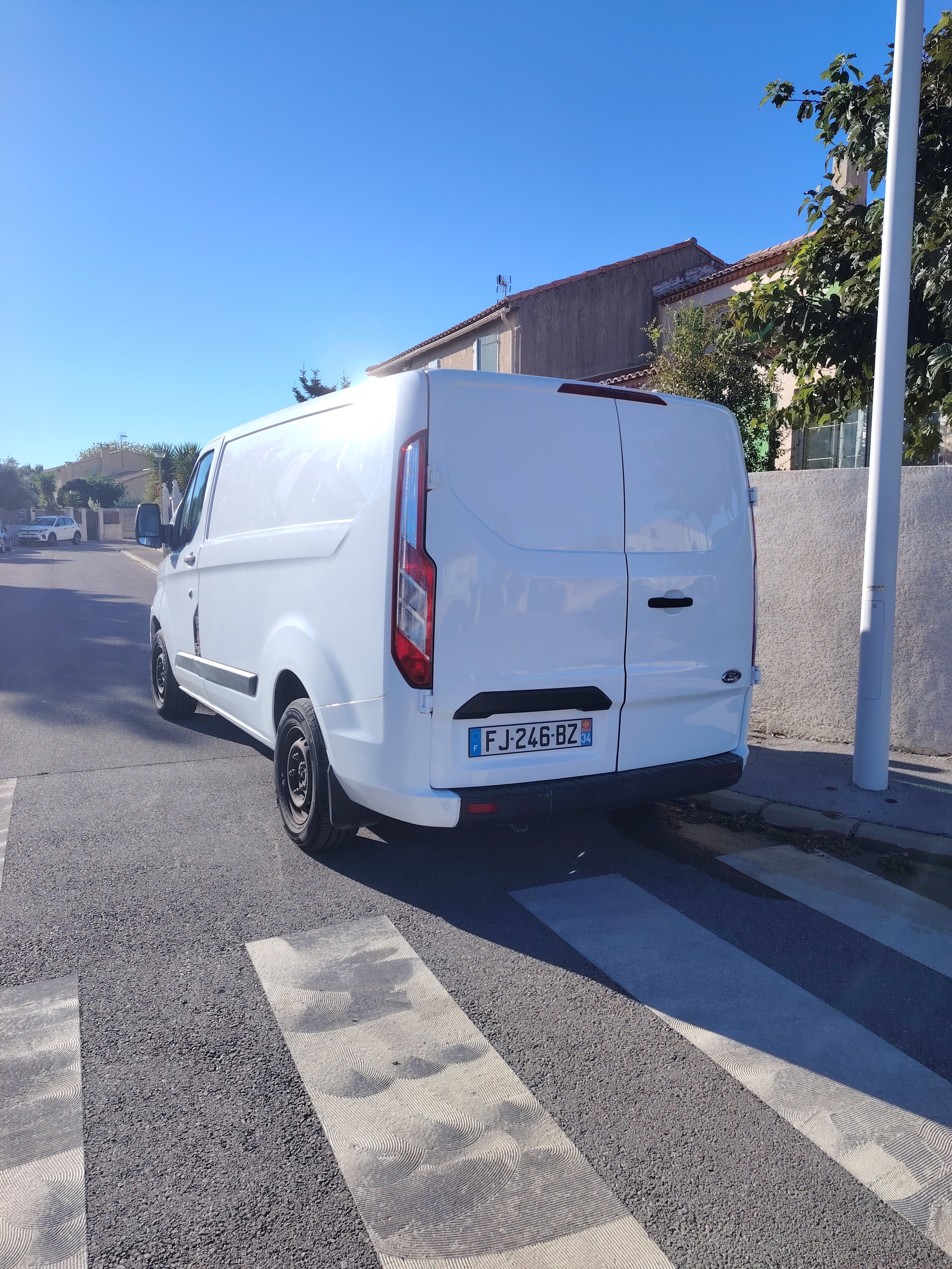 Ford Transit Custom Fourgon avec Climatisation