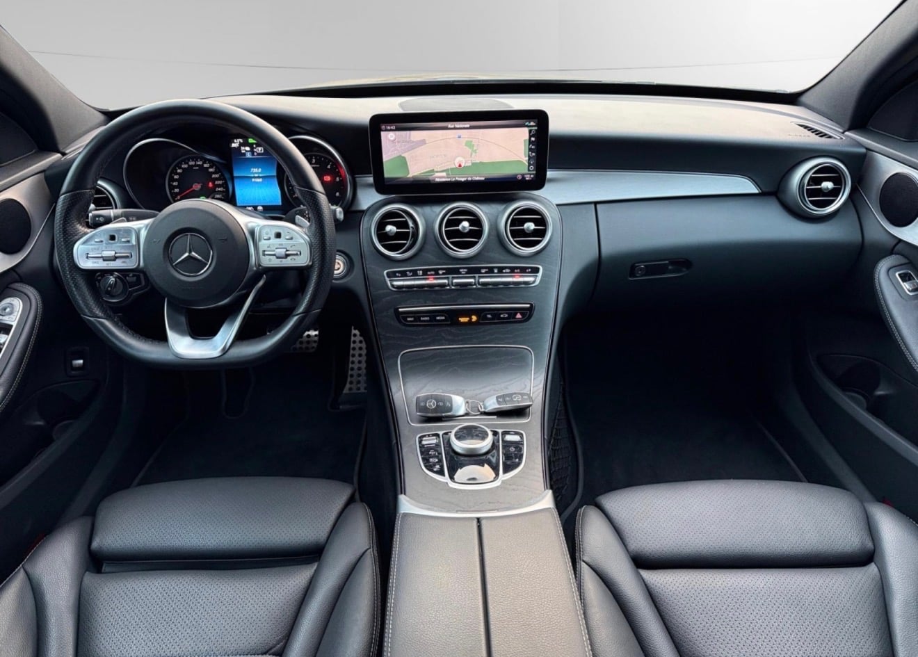 Mercedes-Benz Classe C Hybride avec GPS