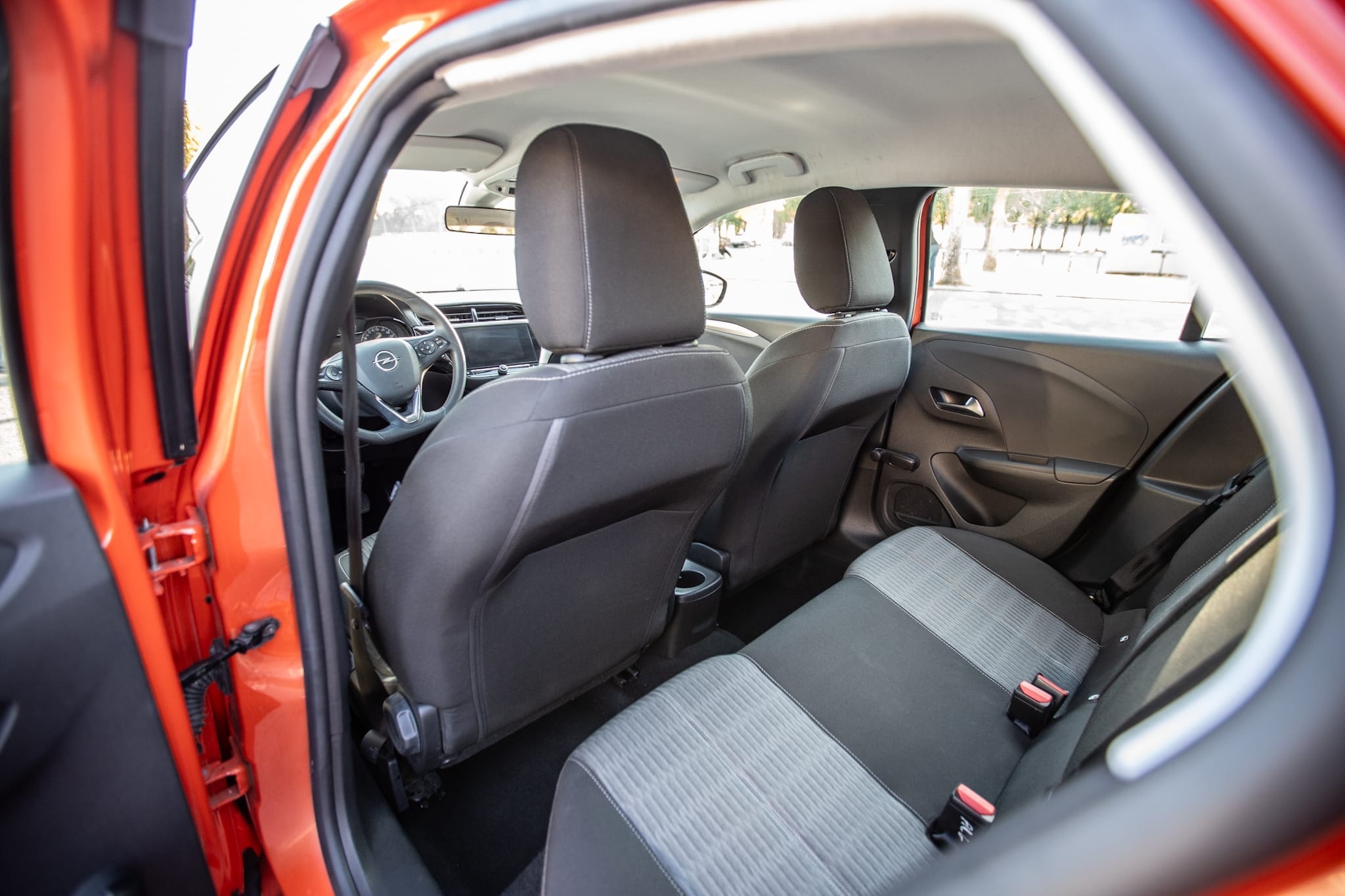 Opel Corsa Moteur essence avec Entrée audio / iPod