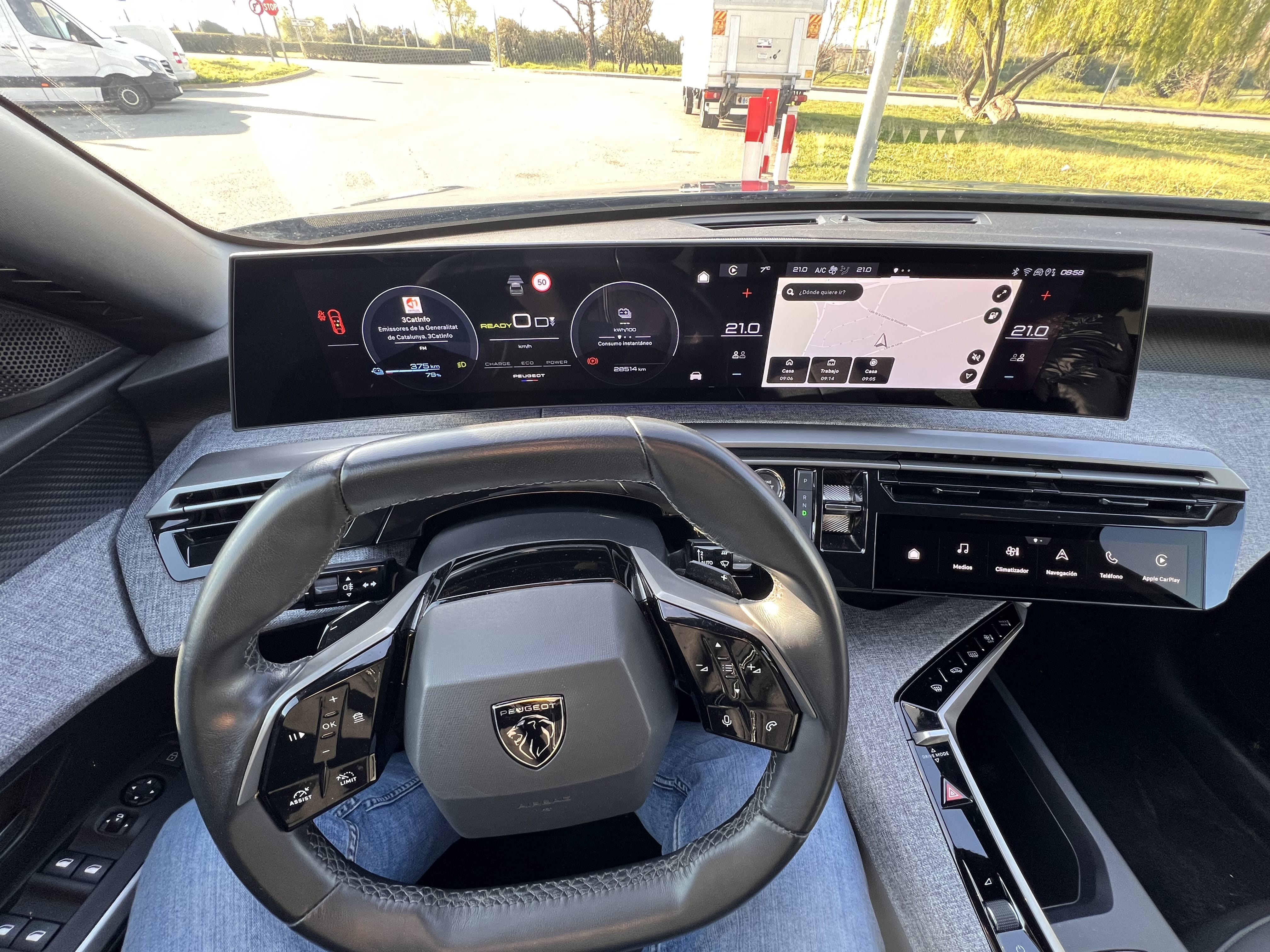 Peugeot E-3008 GT con Cámara de marcha atrás