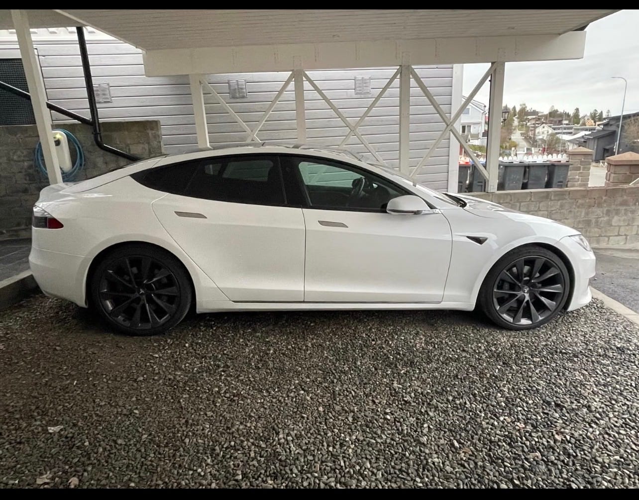 Tesla Model S 75 med Aircondition