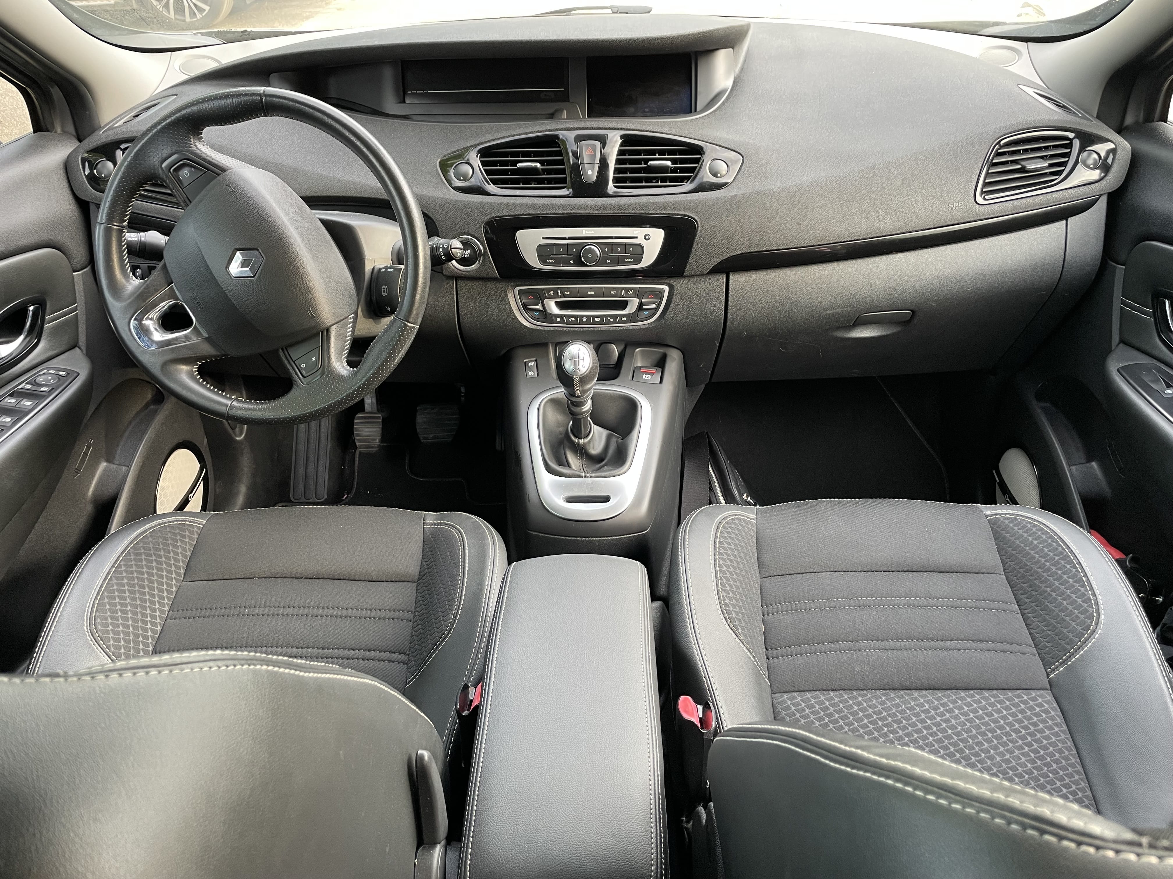 Renault Grand Scenic avec Régulateur de vitesse