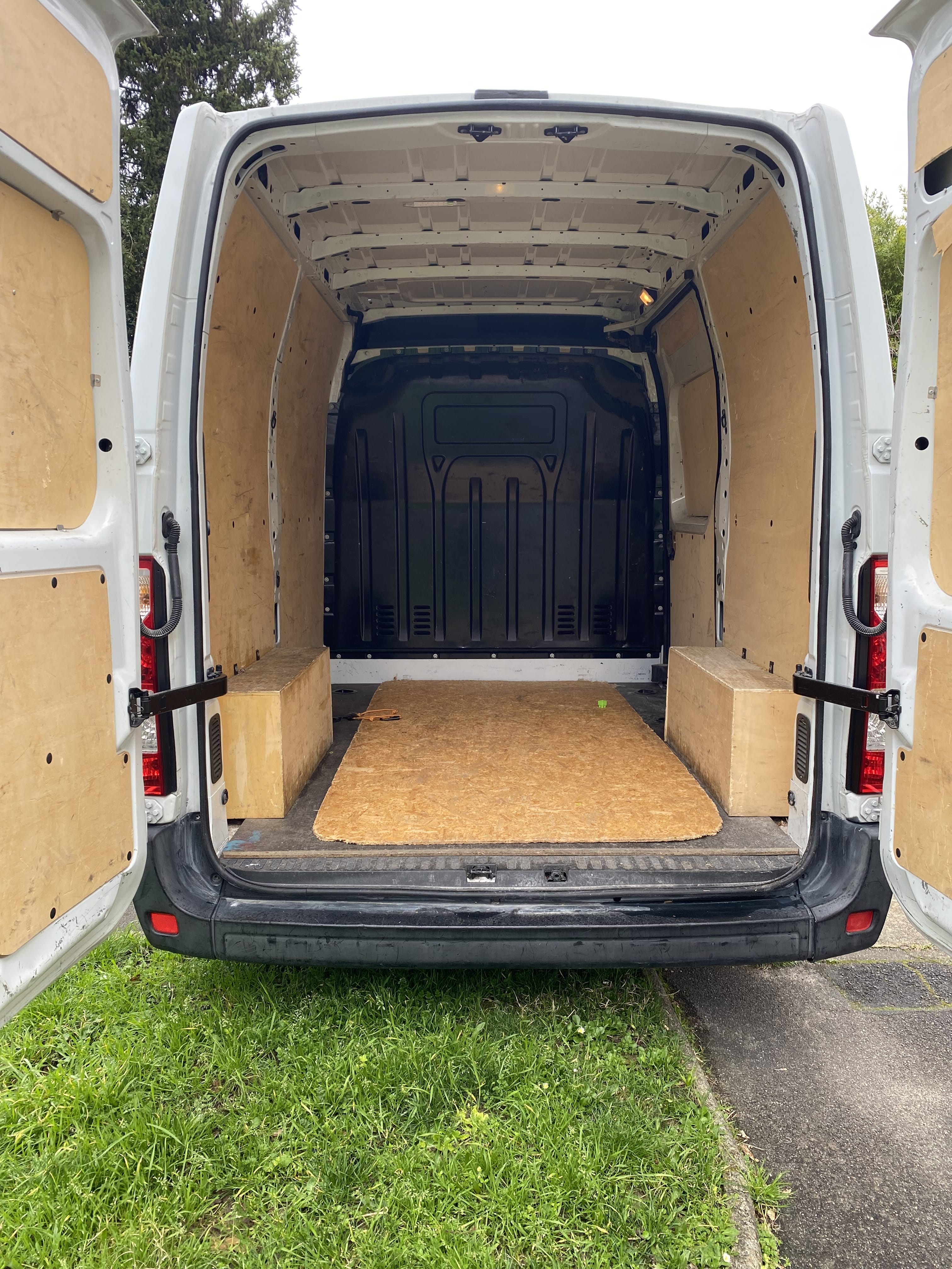 Renault Master L1 H2 avec Entrée audio / iPod