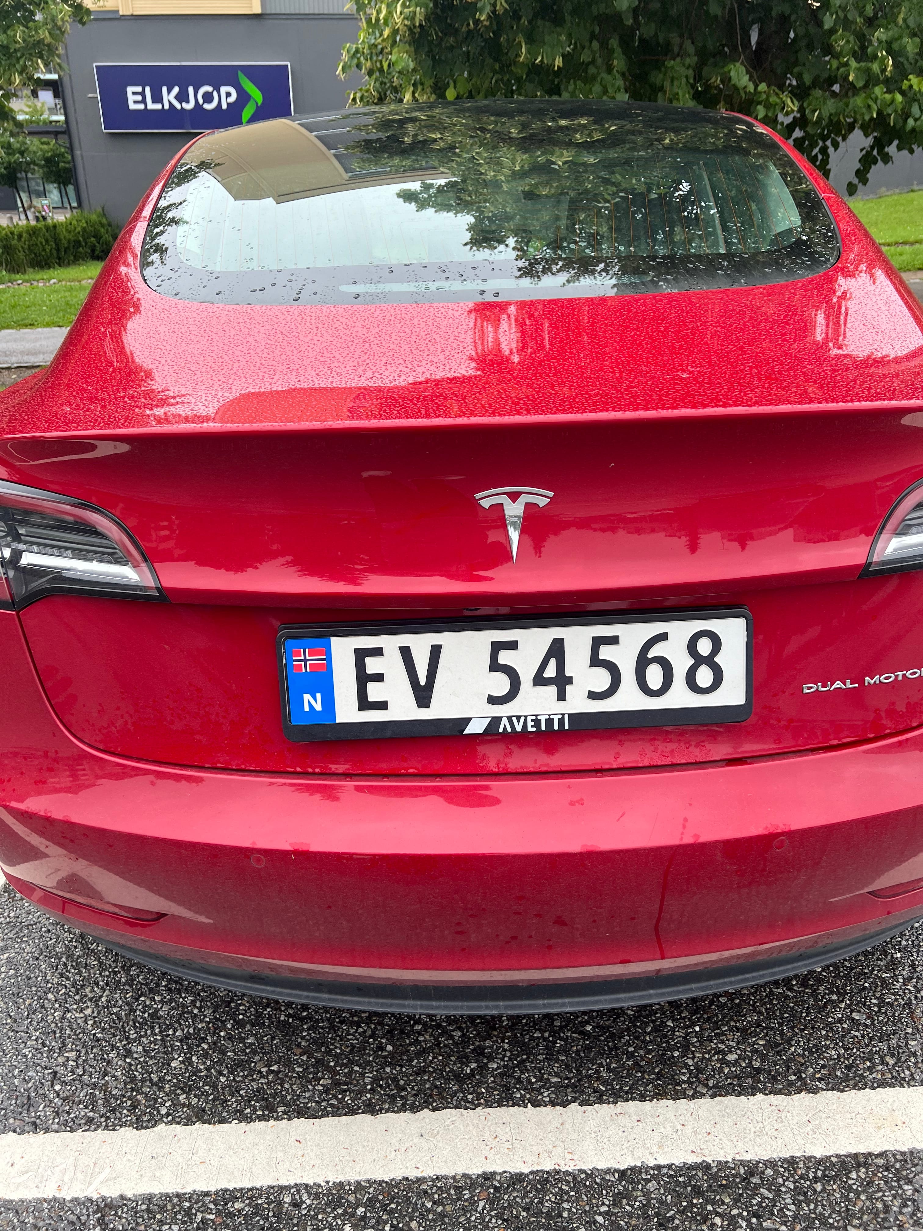 Tesla Model 3 Long Range med GPS
