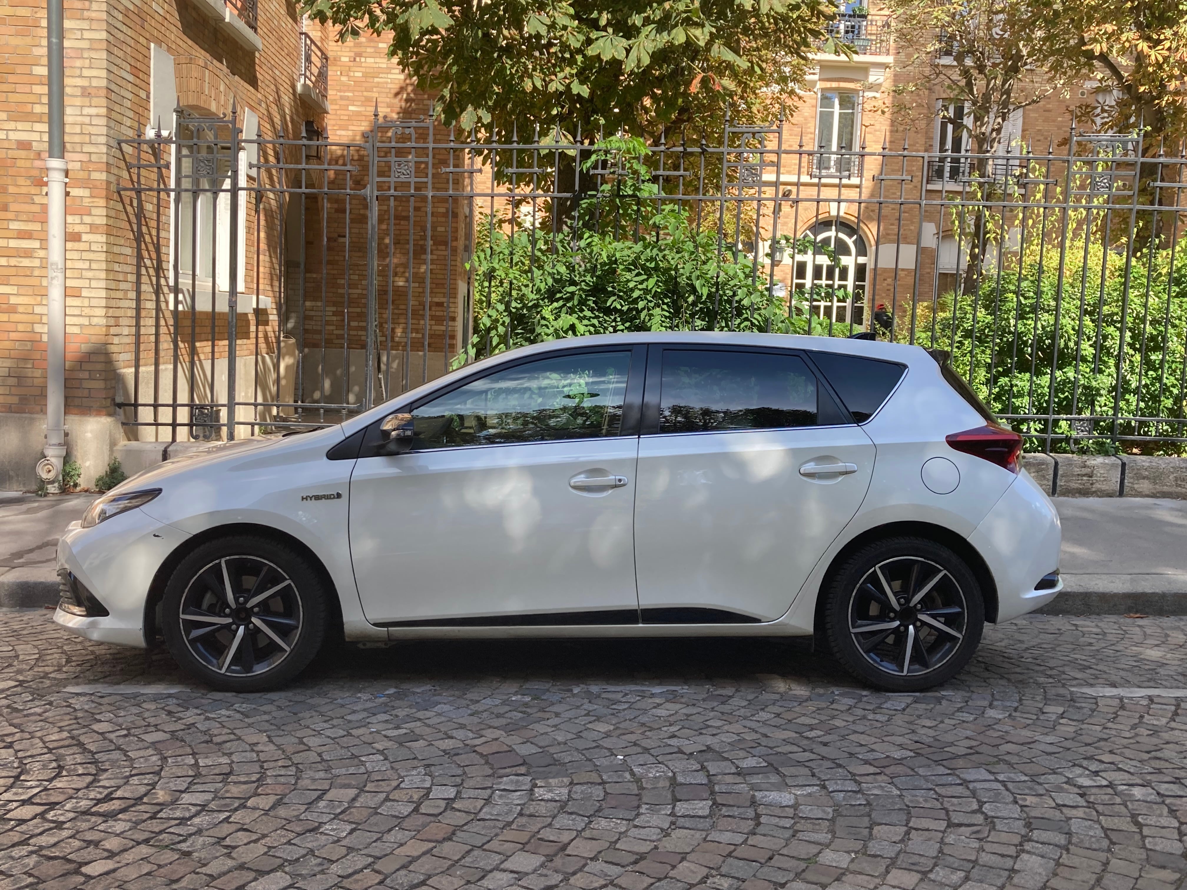 Toyota Auris Hybride avec Climatisation