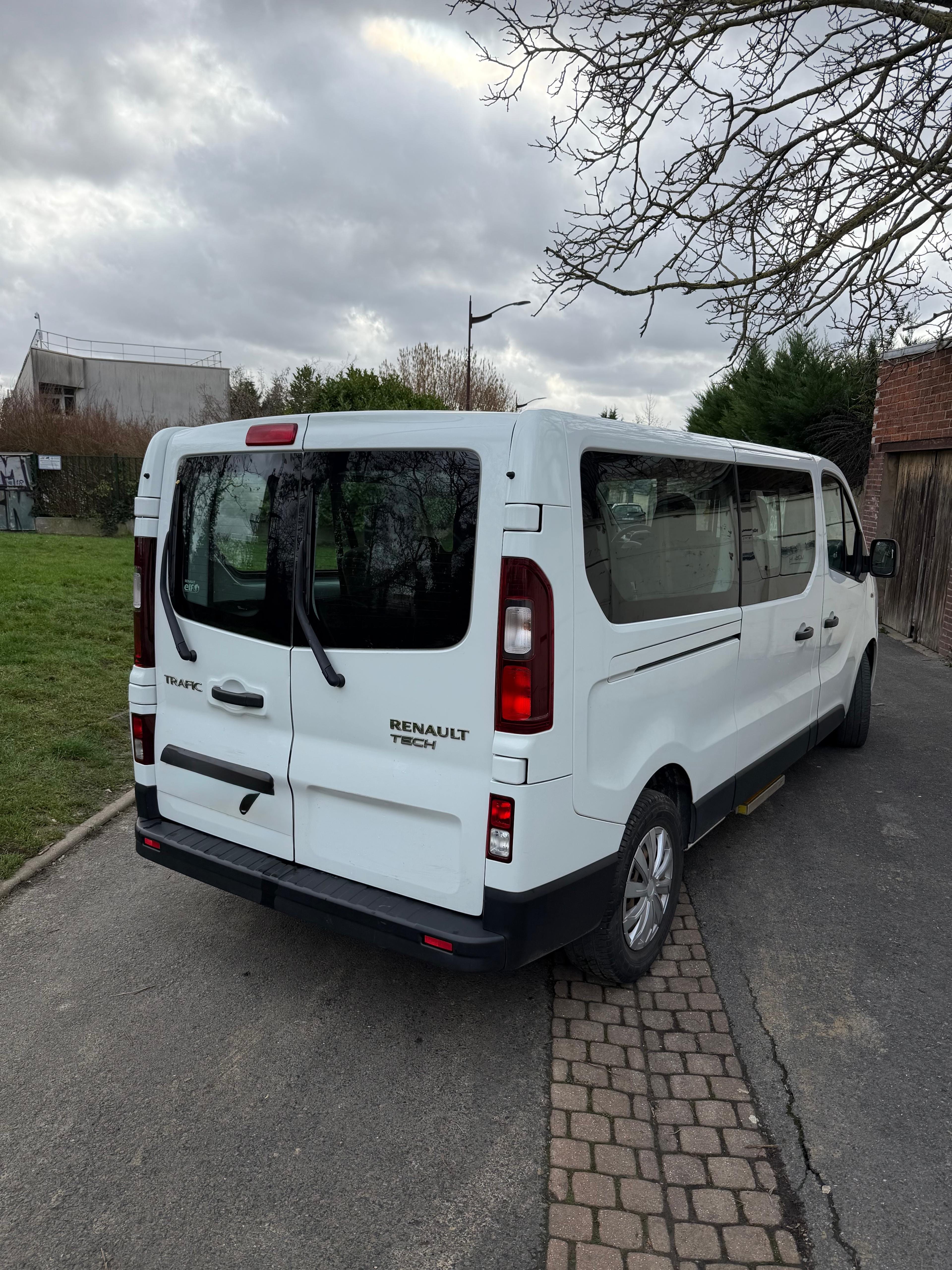 Renault Trafic Passenger avec Régulateur de vitesse
