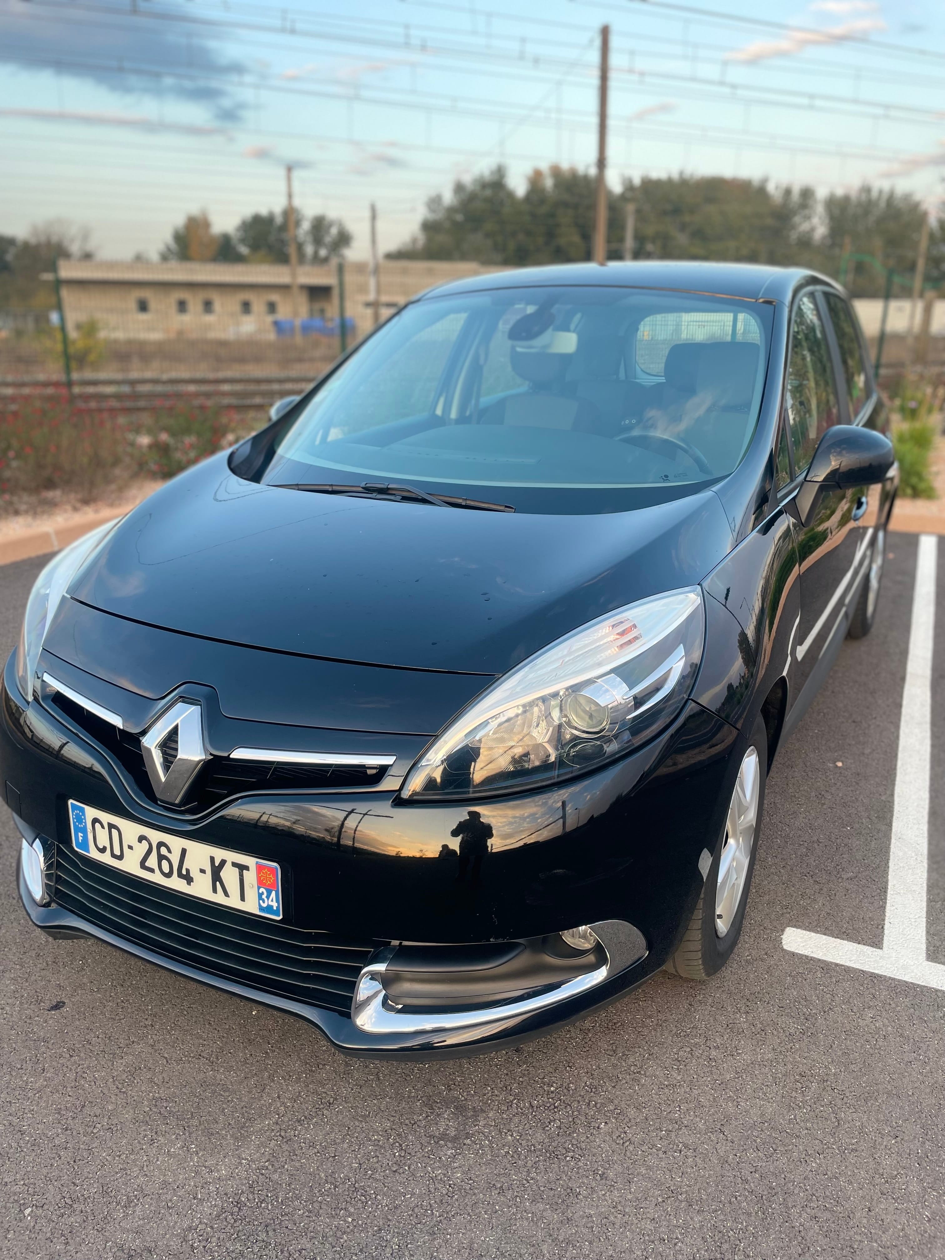 Renault Scenic 1.5 dci, 2012, Diesel, automatique