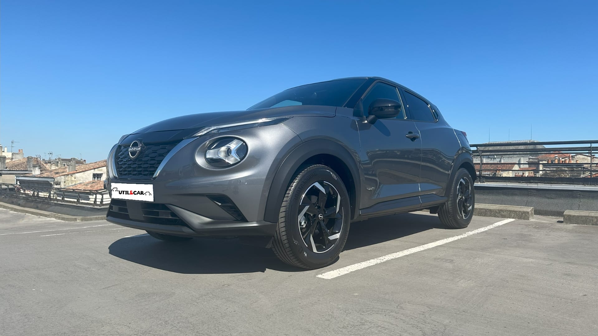 Nissan Juke N-Connecta GRIS | AUTO | Hybride 4.9L | GARE ST-JEAN (750m), 2024, Essence 95 / Électrique (hybride), automatique