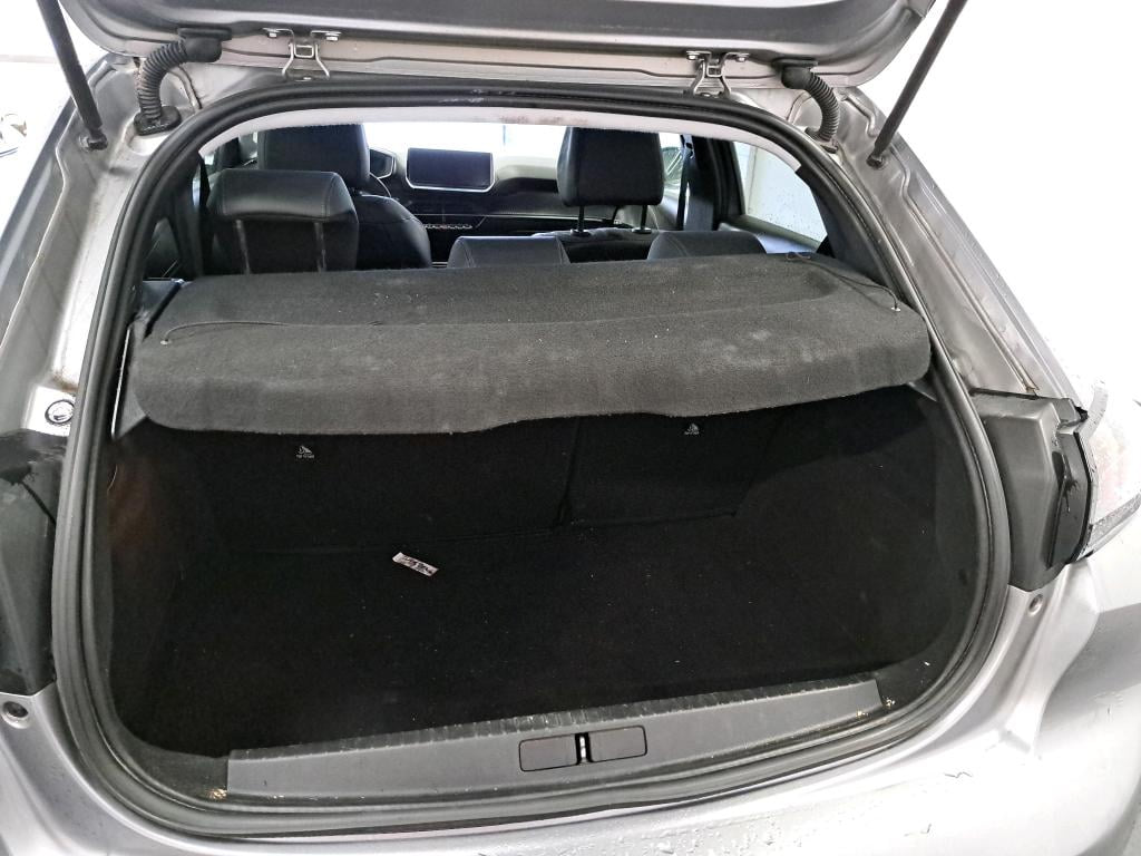 Peugeot 208 avec GPS
