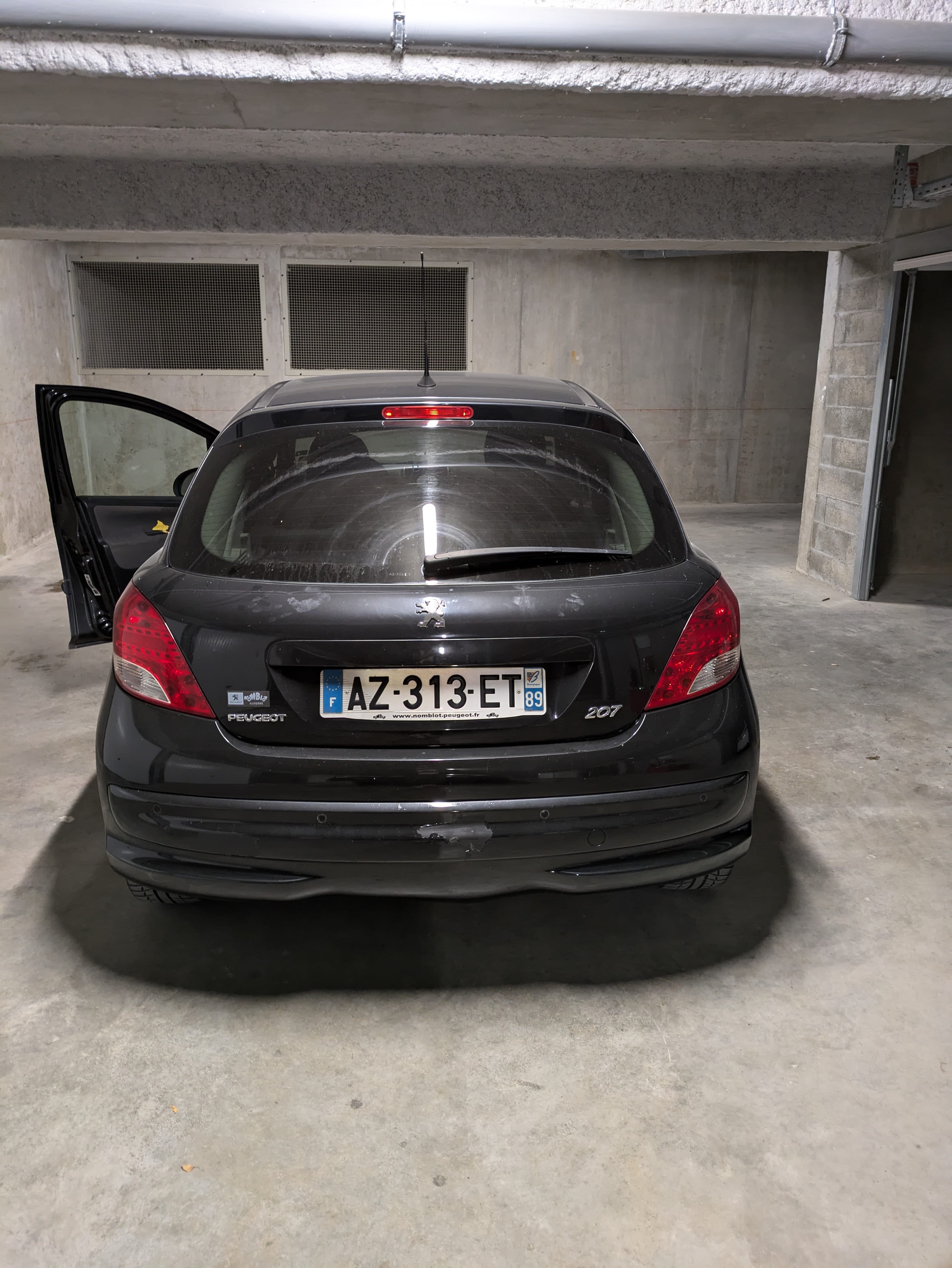 Peugeot 207 Carrosserie abîmee idéal skieurs avec Régulateur de vitesse