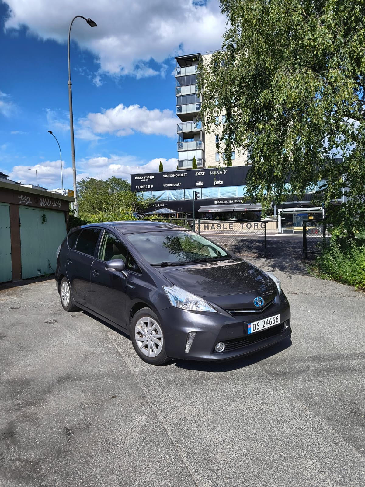 Toyota Prius + 1,8 VVTi Executive Skyview 7-seter, 2013, Blyfri 95 / Electric (hybrid), automatic, 7 seats