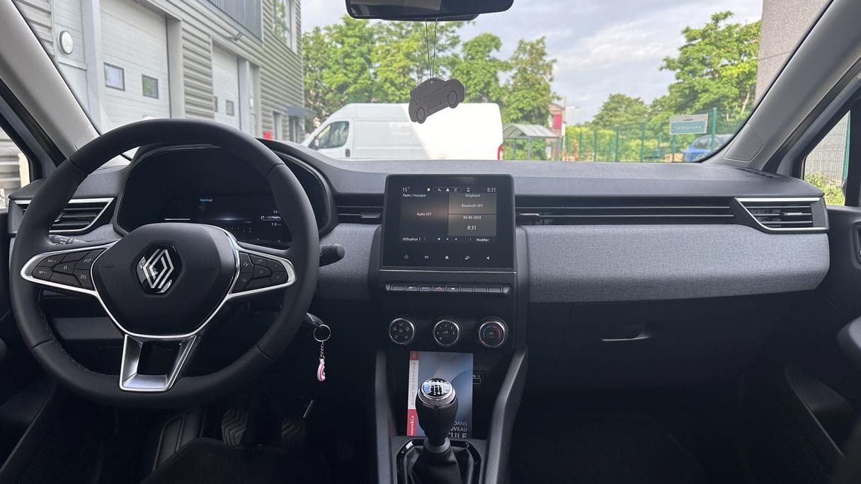 Renault Clio avec Siège bébé