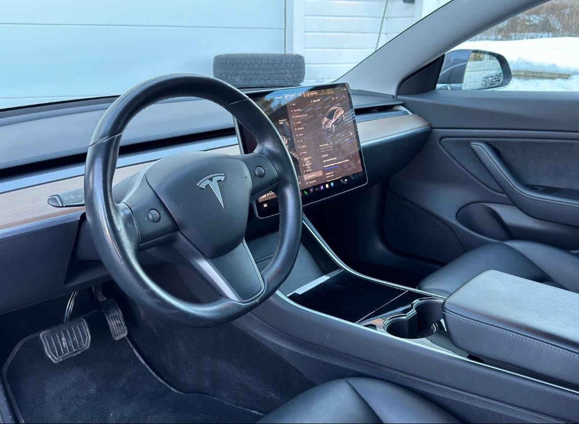Tesla Model 3 Long Range met Cruise control