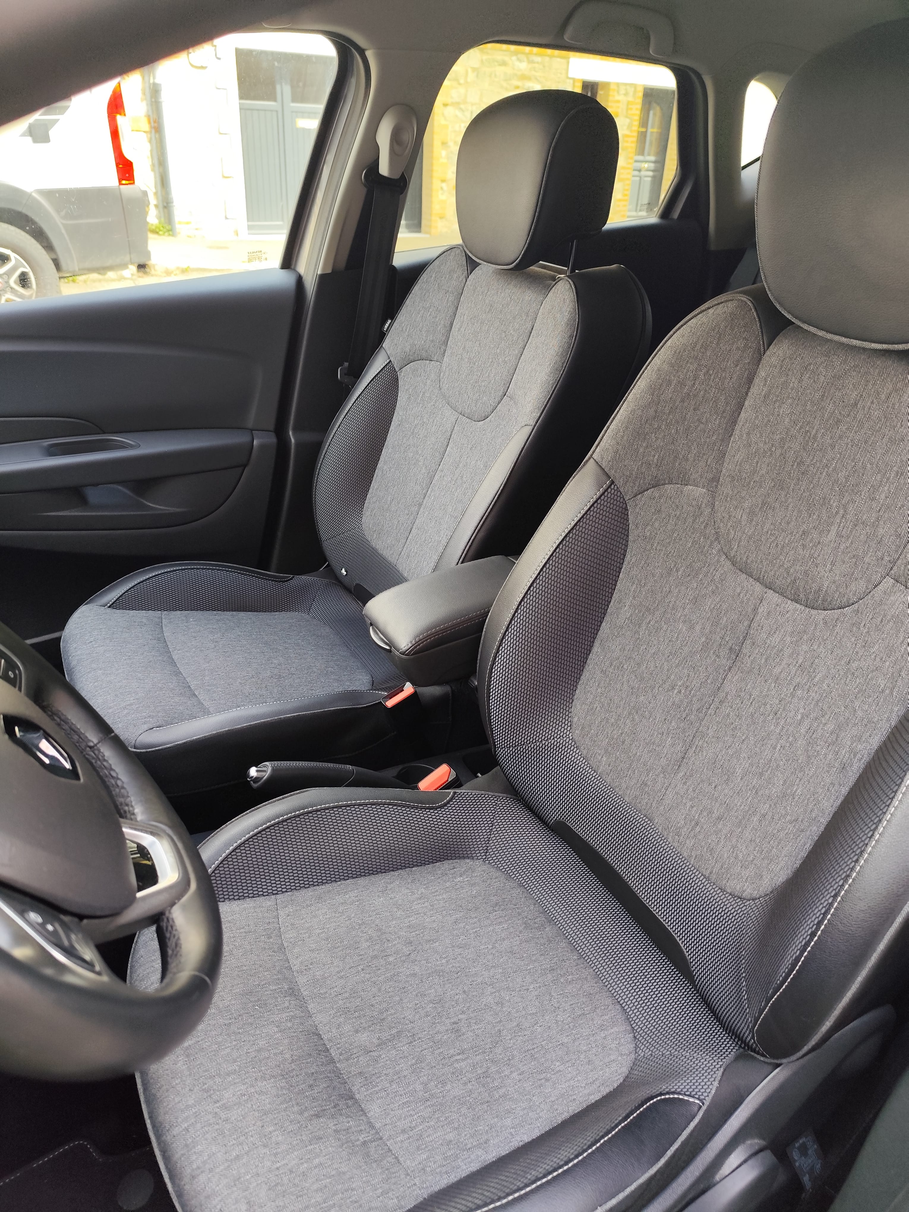 Renault Captur with Bluetooth audio