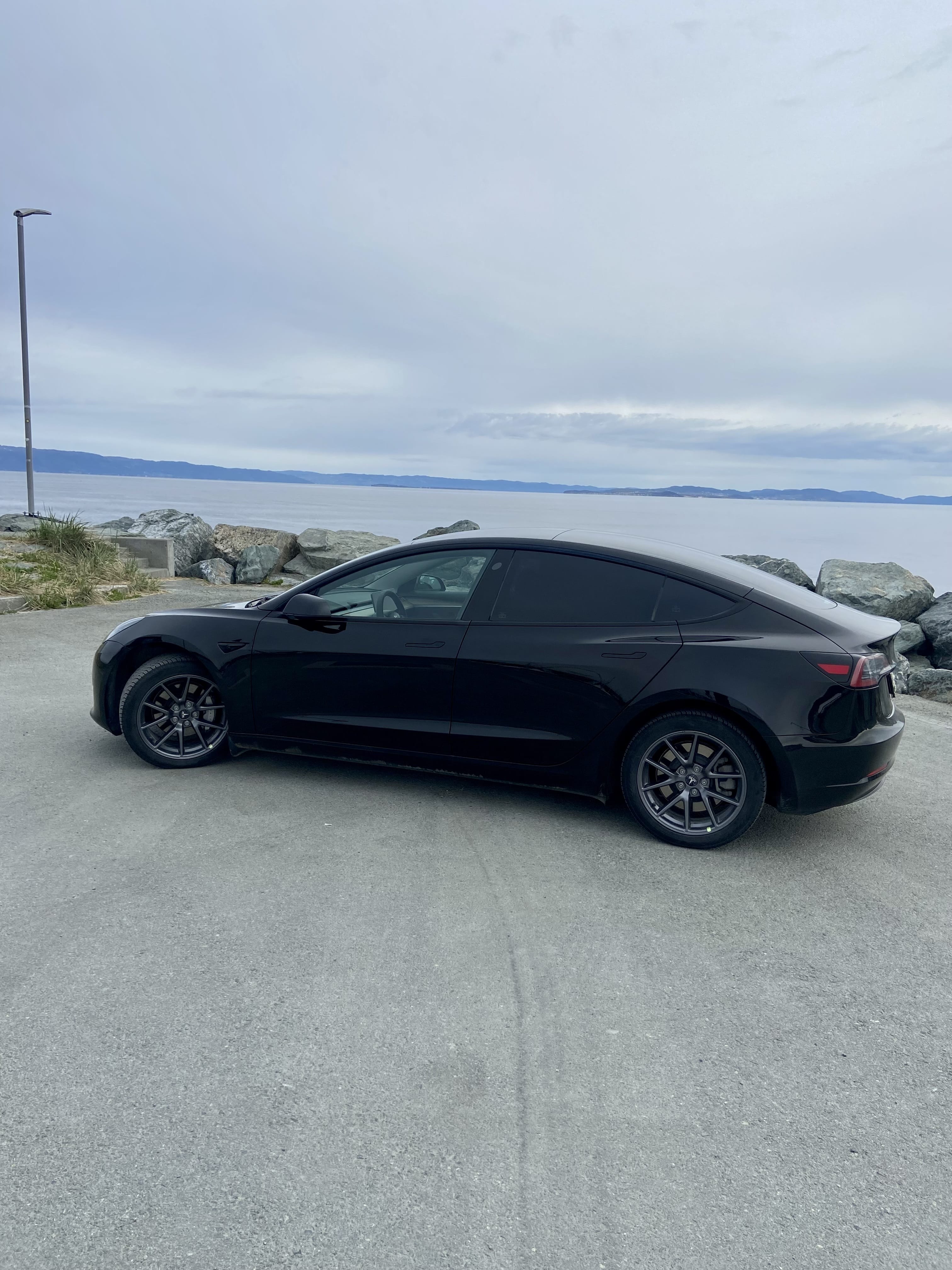 Tesla Model 3 Standard Range with Air conditioning