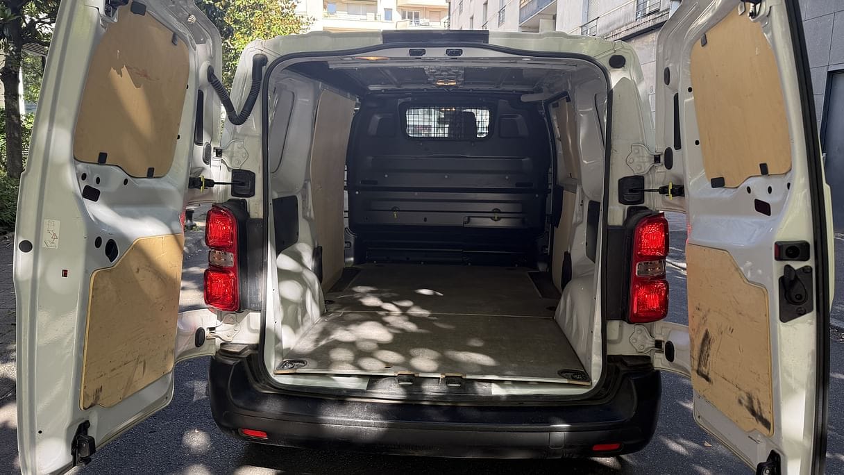 Toyota Proace Fourgon avec Entrée audio / iPod
