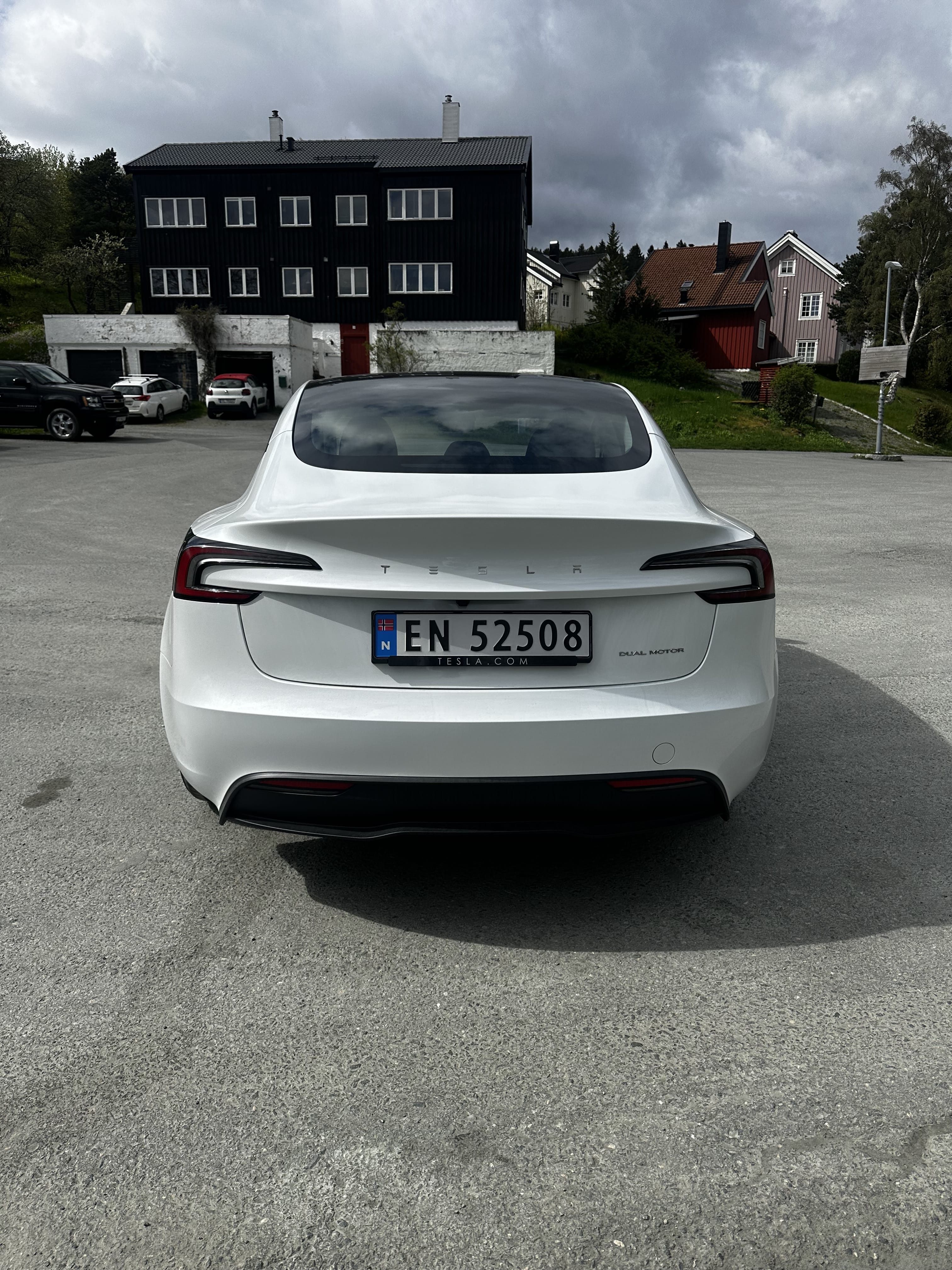 Tesla Model 3 Long Range med Dashcam