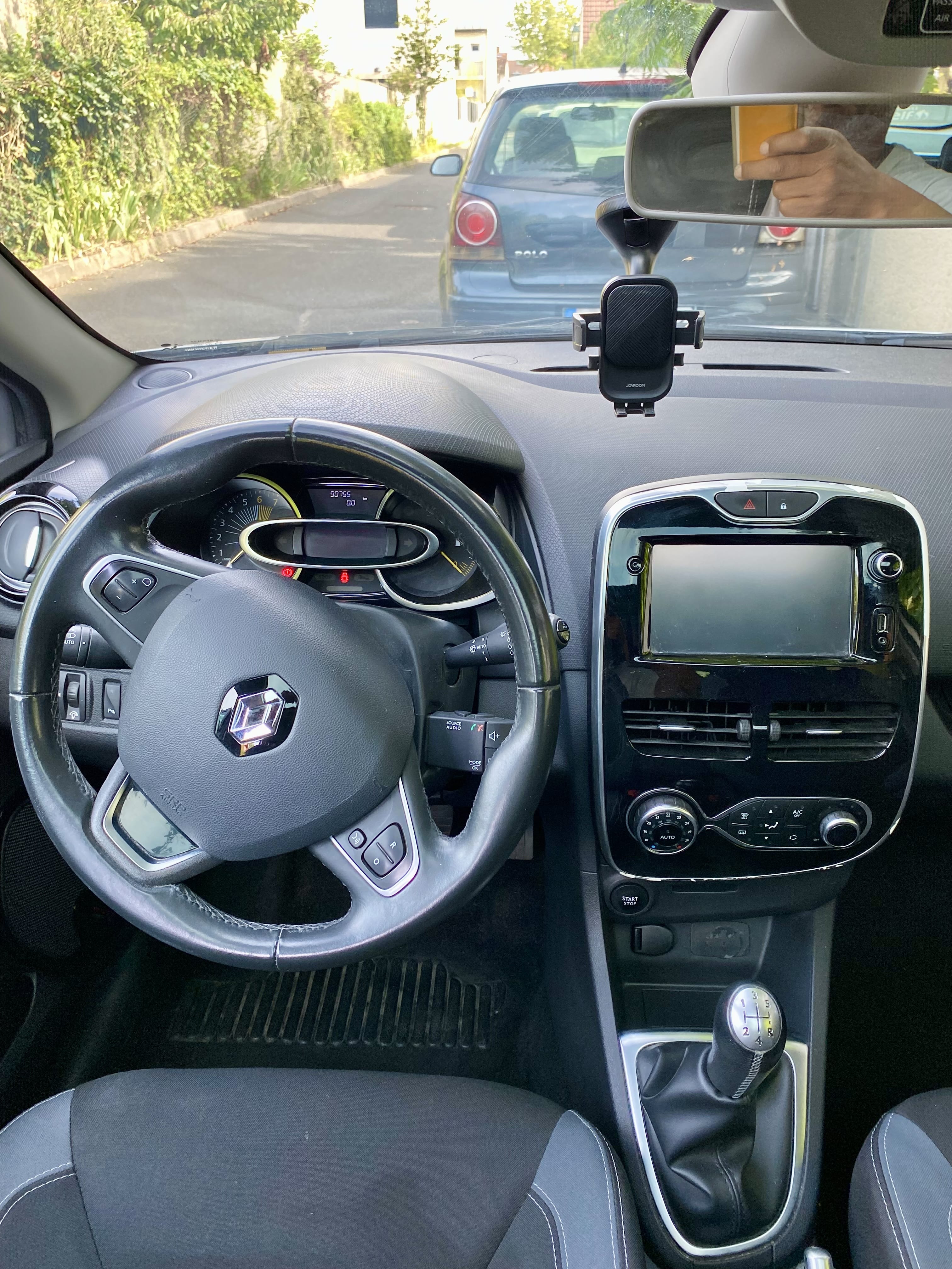 Renault Clio Estate 0.9 TCE 90 Limited Break avec Entrée audio / iPod