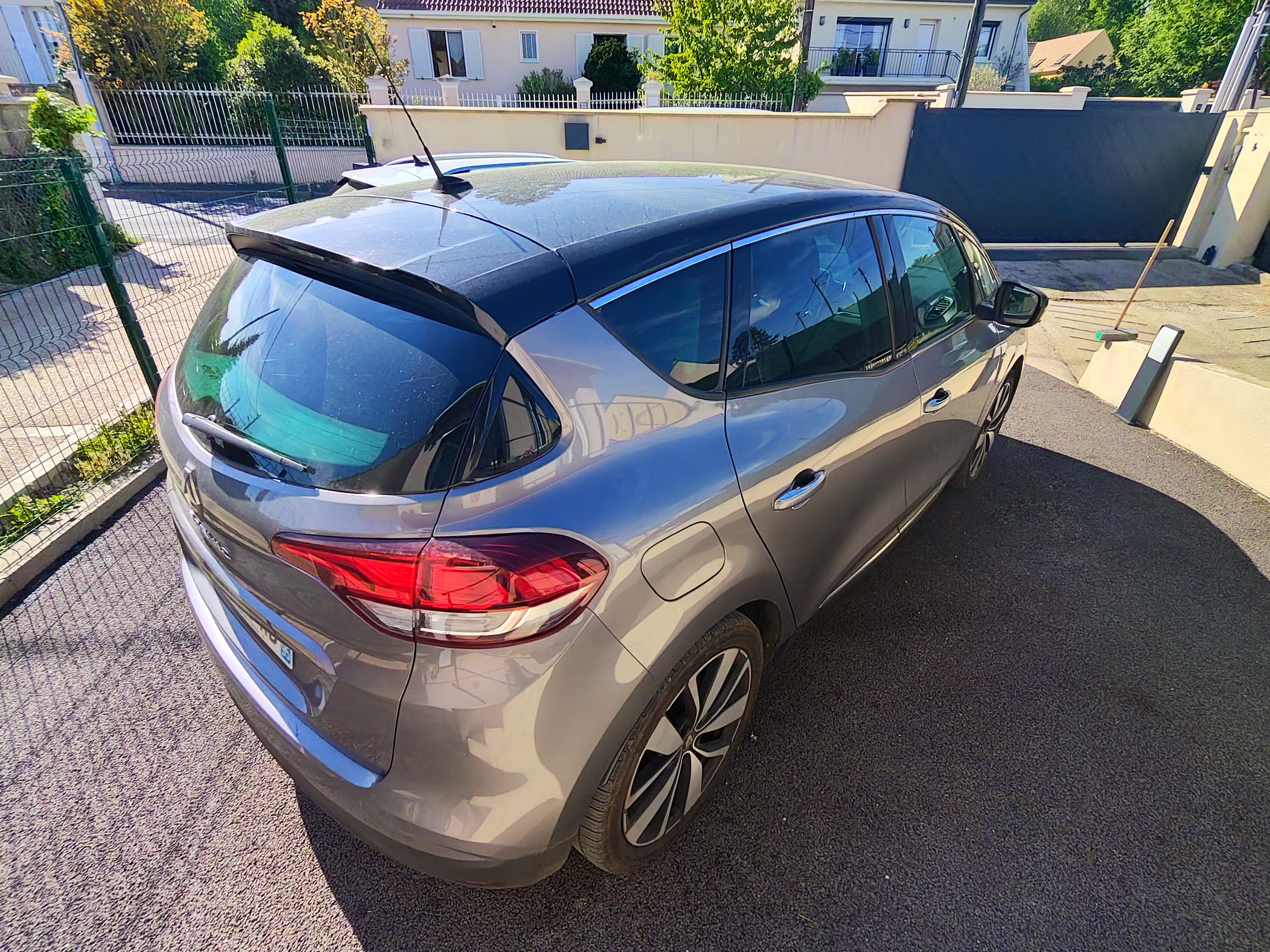Renault Scenic avec GPS
