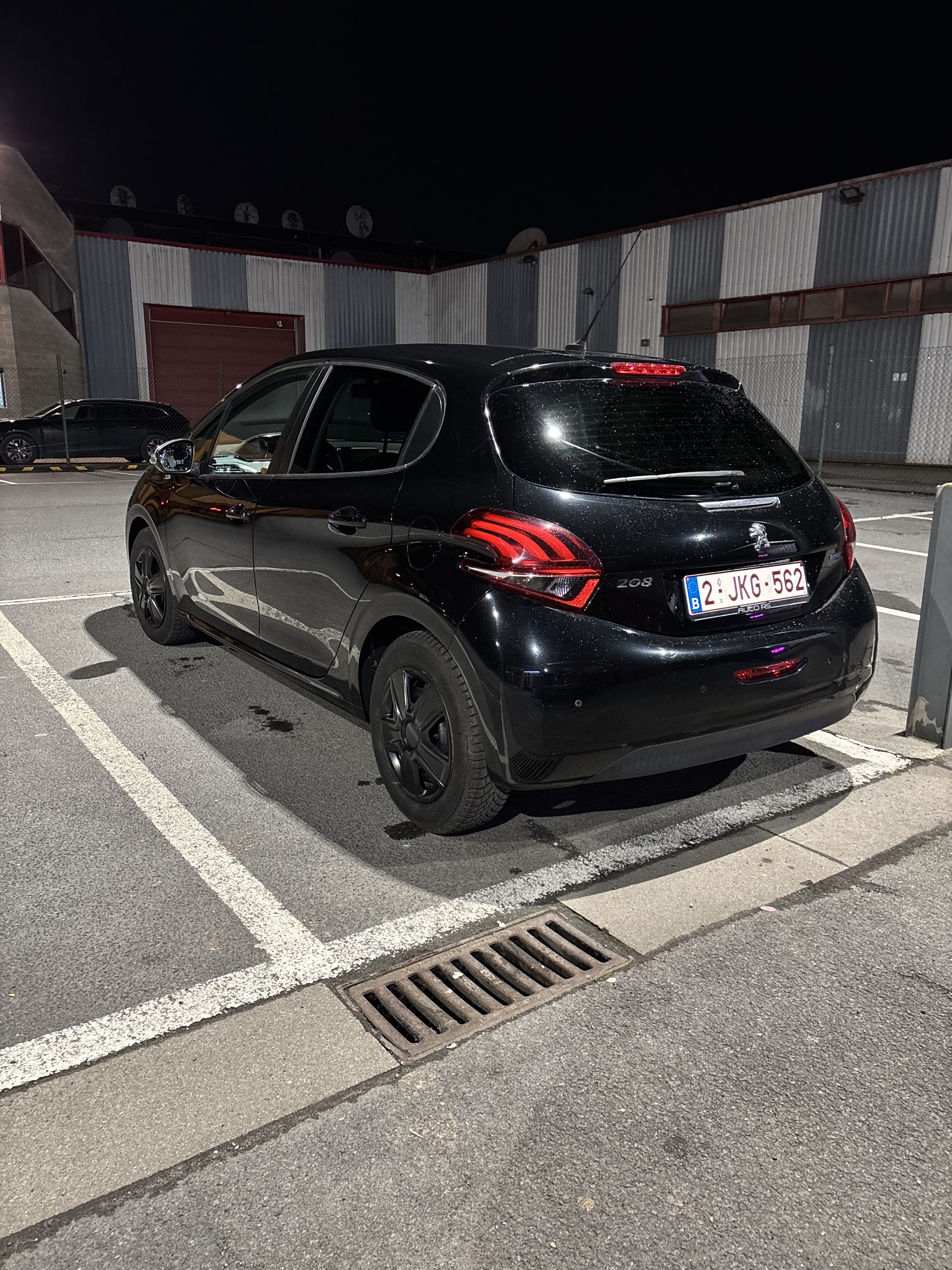 Peugeot 208 avec GPS