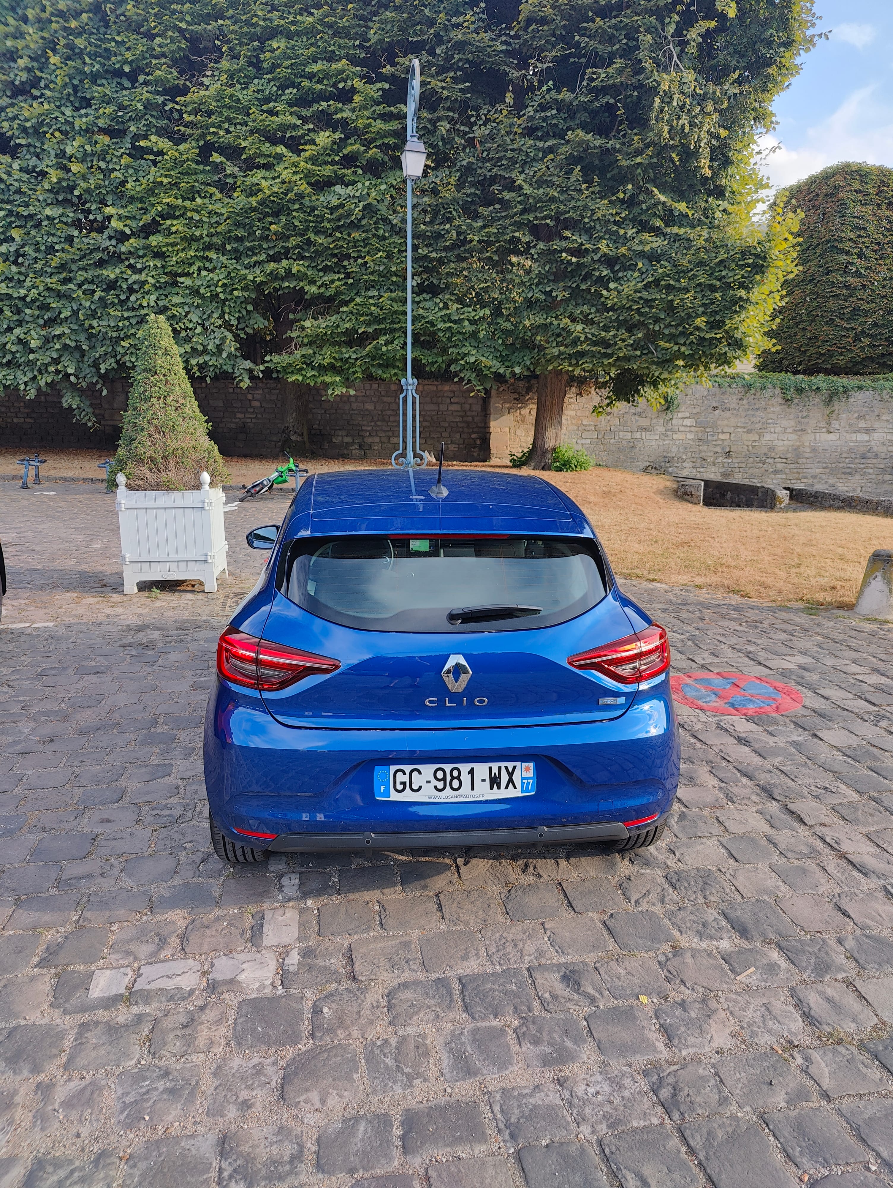 Renault Clio E-tech with Air conditioning