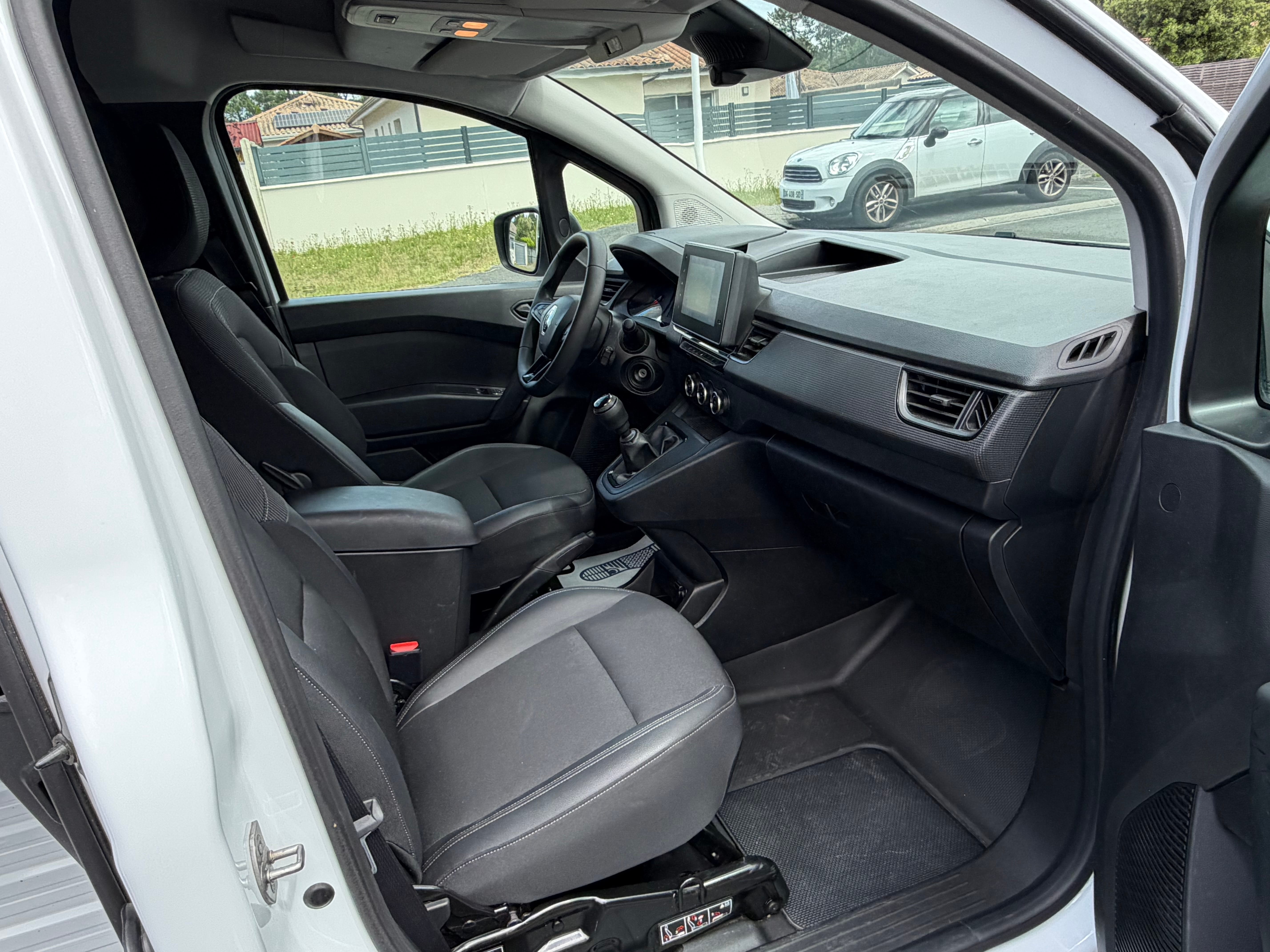 Renault Kangoo Van 1.3 TCe avec Port USB