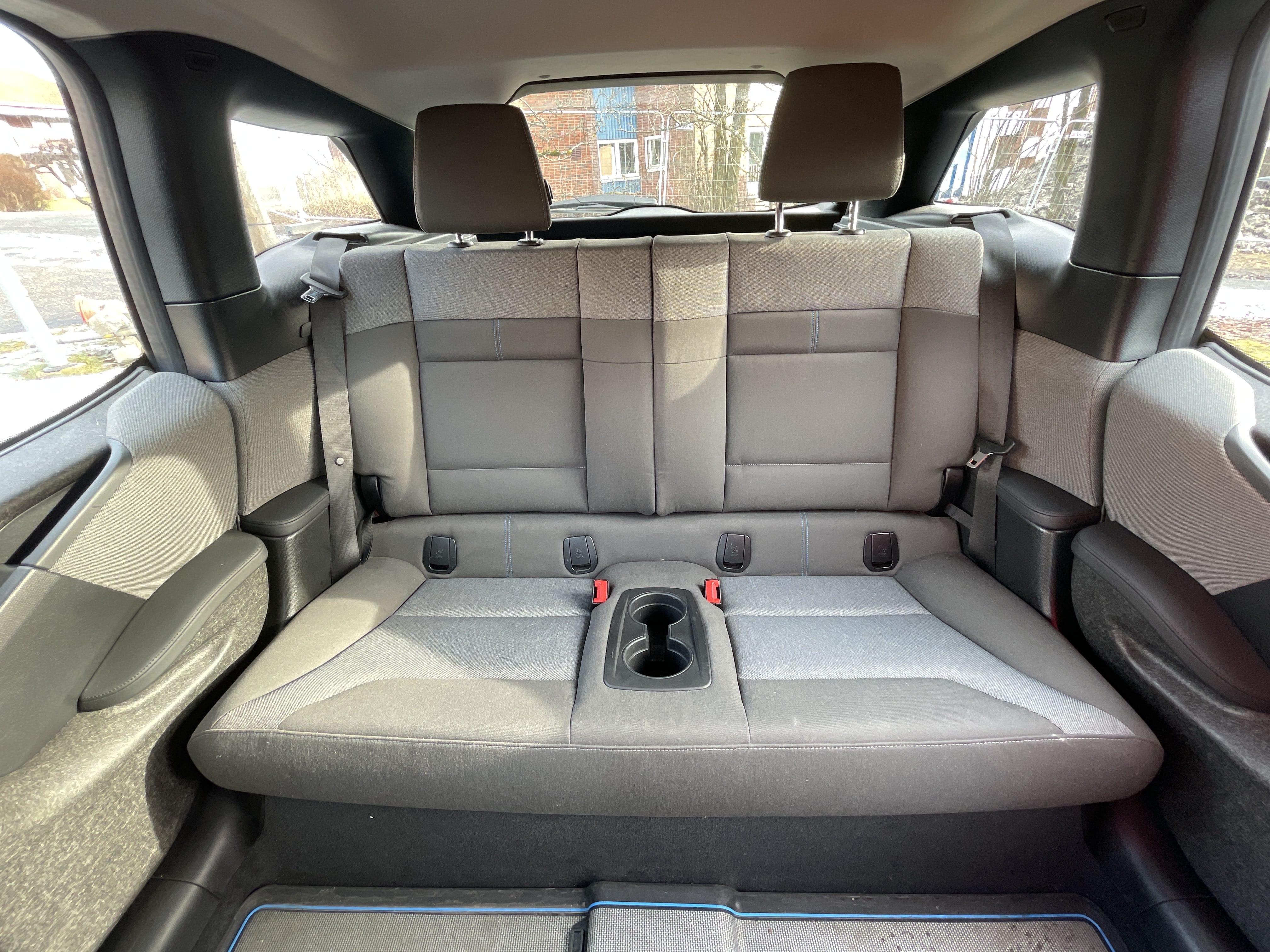 BMW i3 (330km) med Bluetooth audio