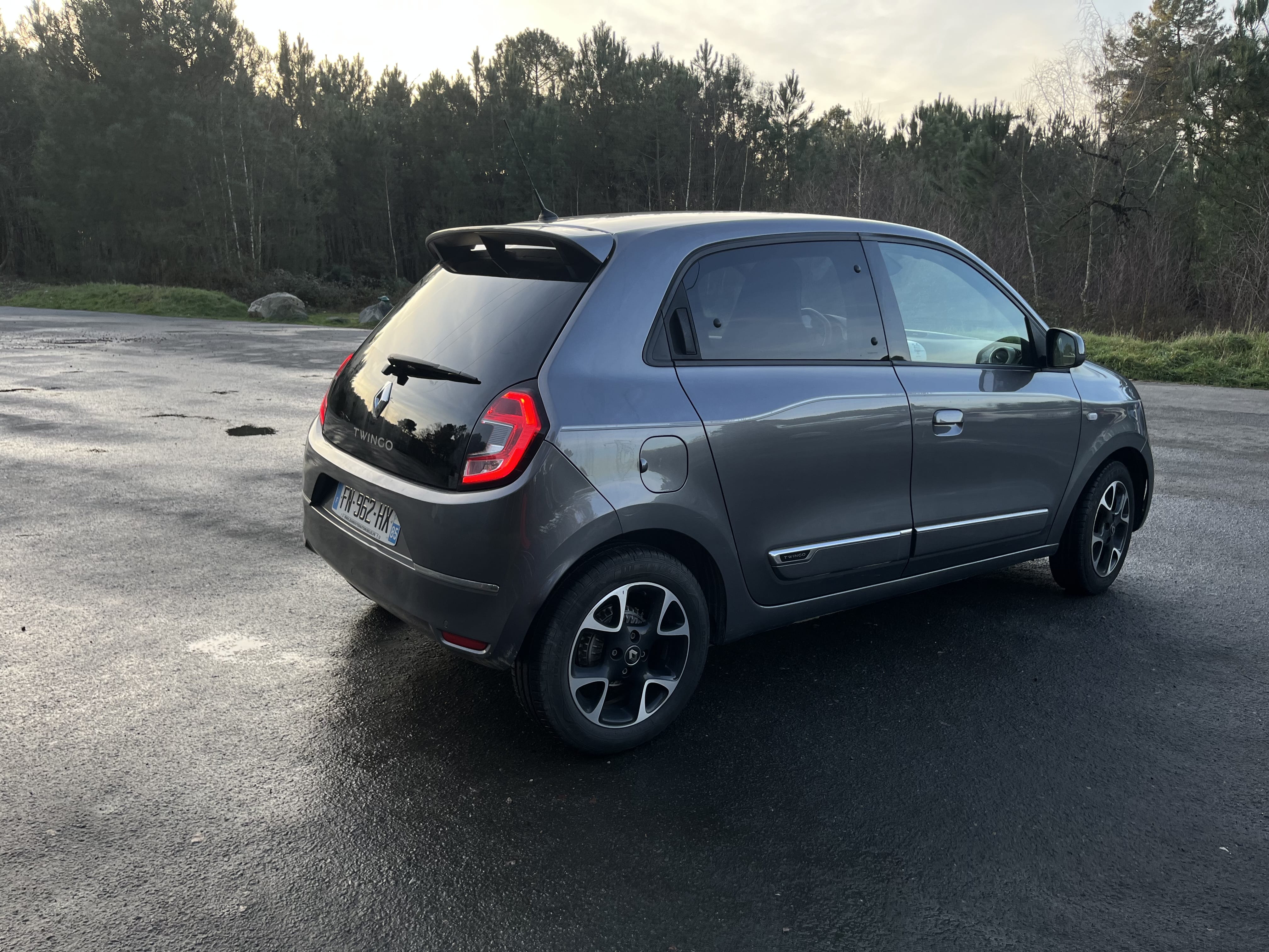 Renault Twingo III avec GPS
