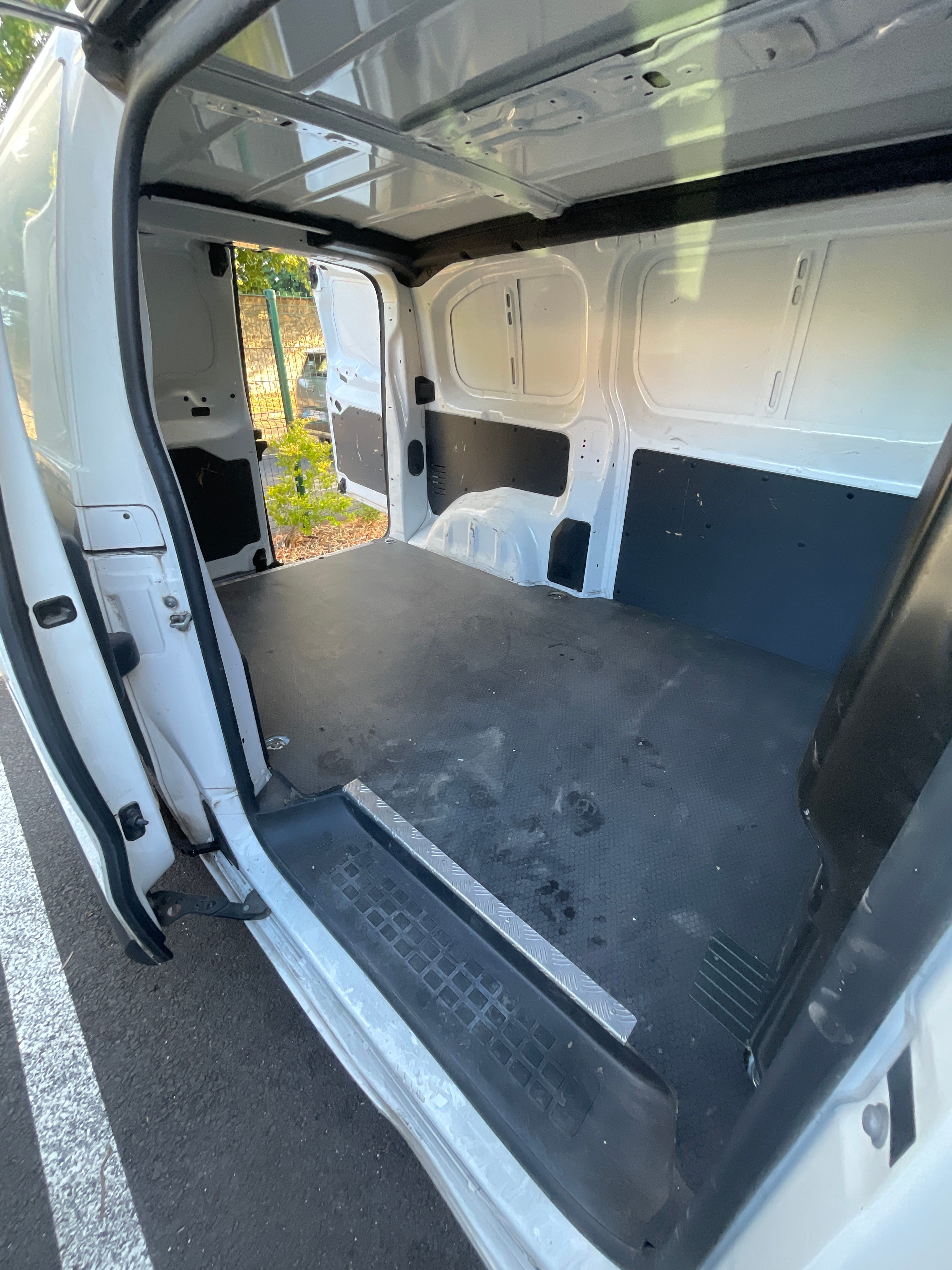 Peugeot Expert avec Apple CarPlay