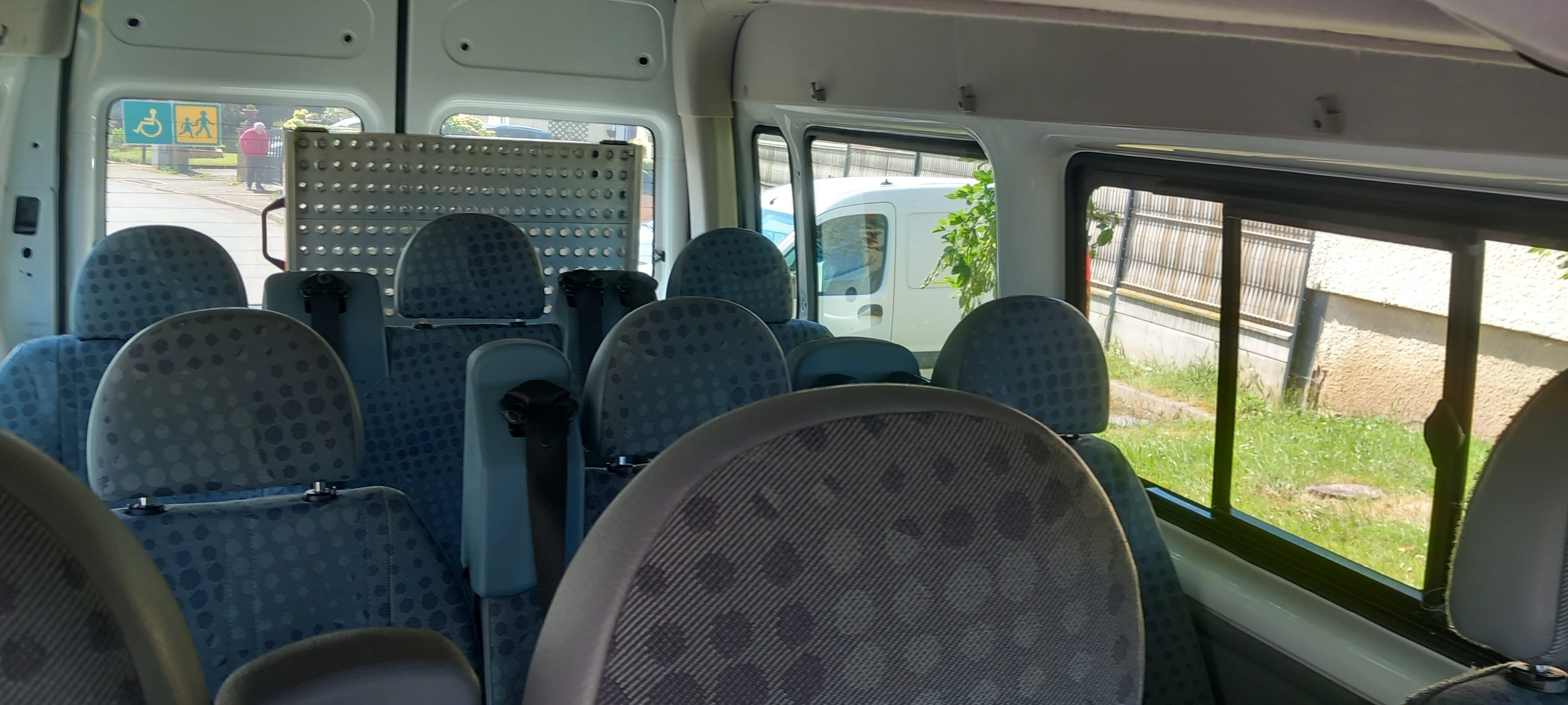 Ford Transit Kombi 2.2 tdci avec Accessible fauteuil roulant