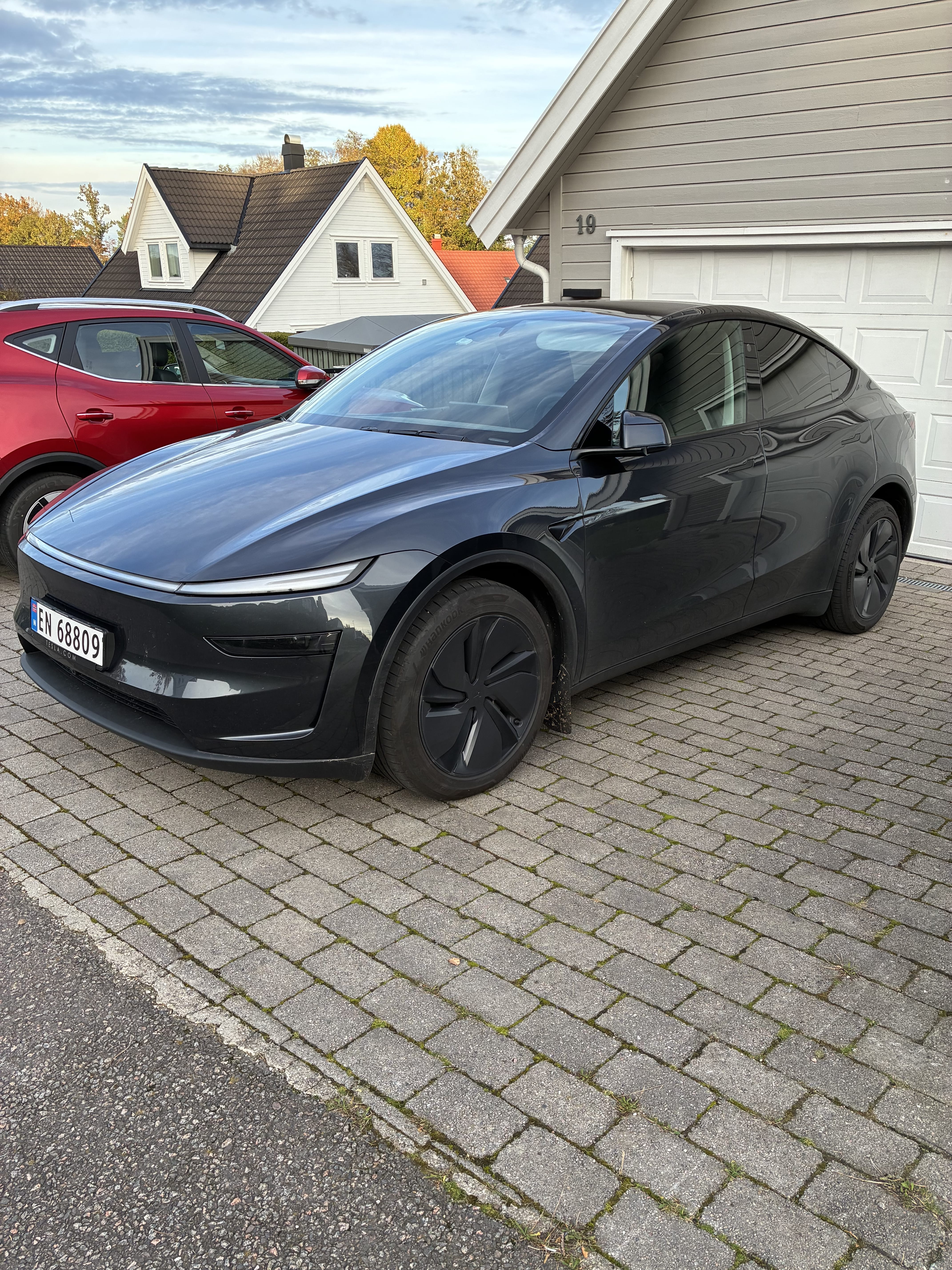 Tesla Model Y Long Range, 2025, Elektrisk, automatisk