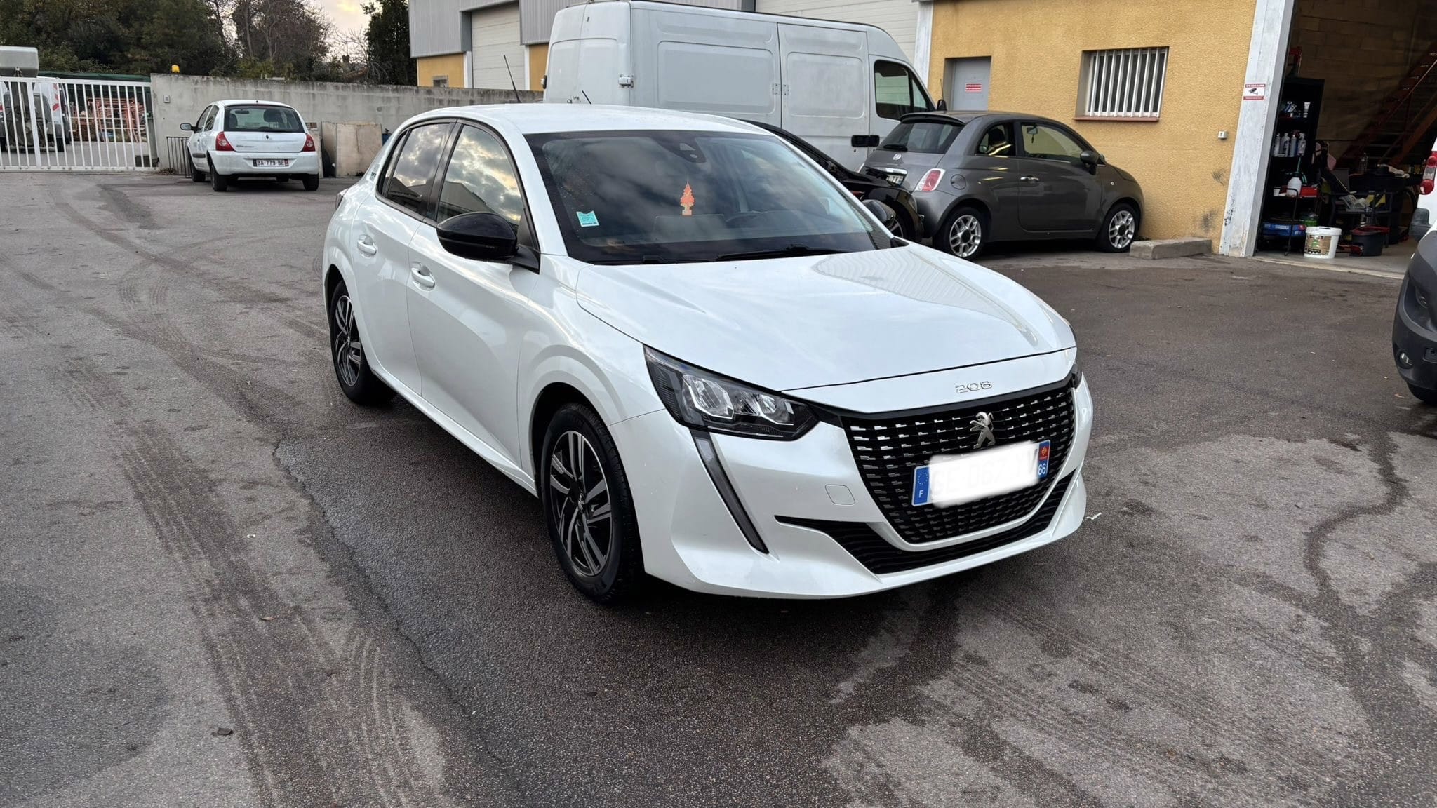 Peugeot 208, 2022, Essence 95