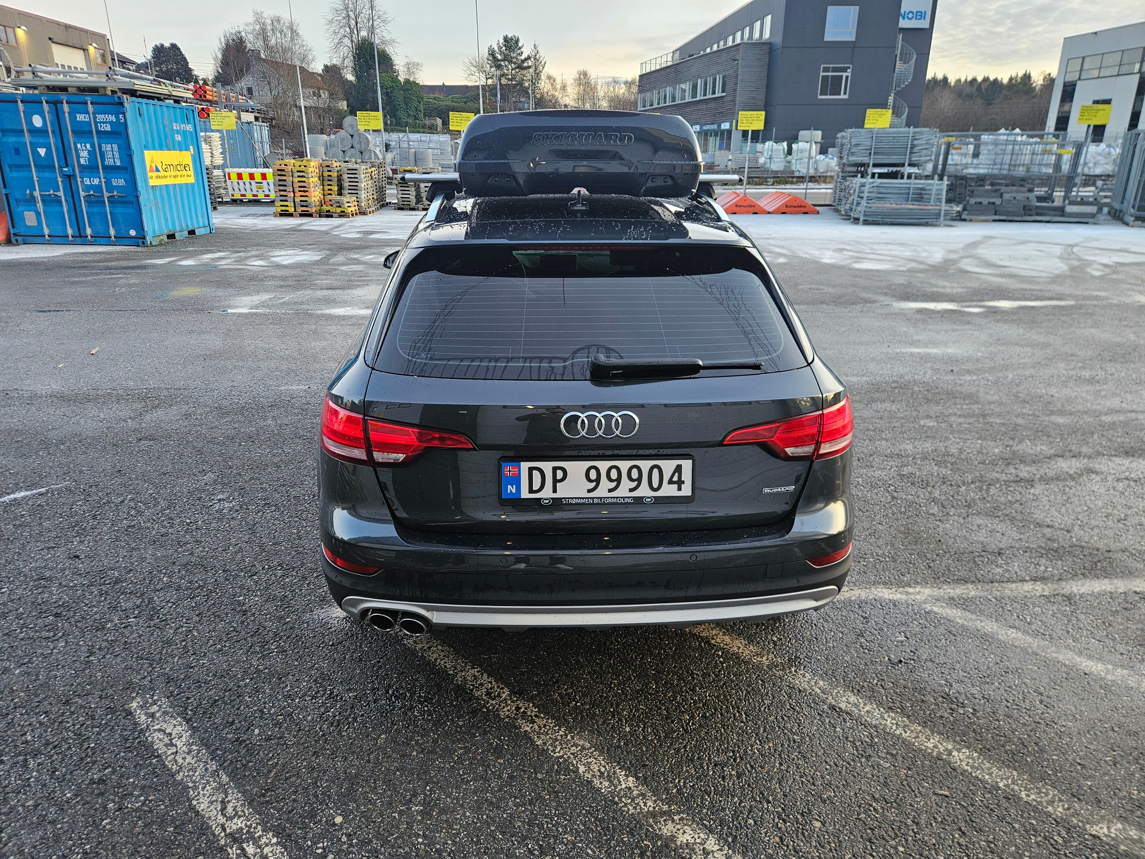 Audi A4 Allroad Quattro 3.0 TDI with Bluetooth audio