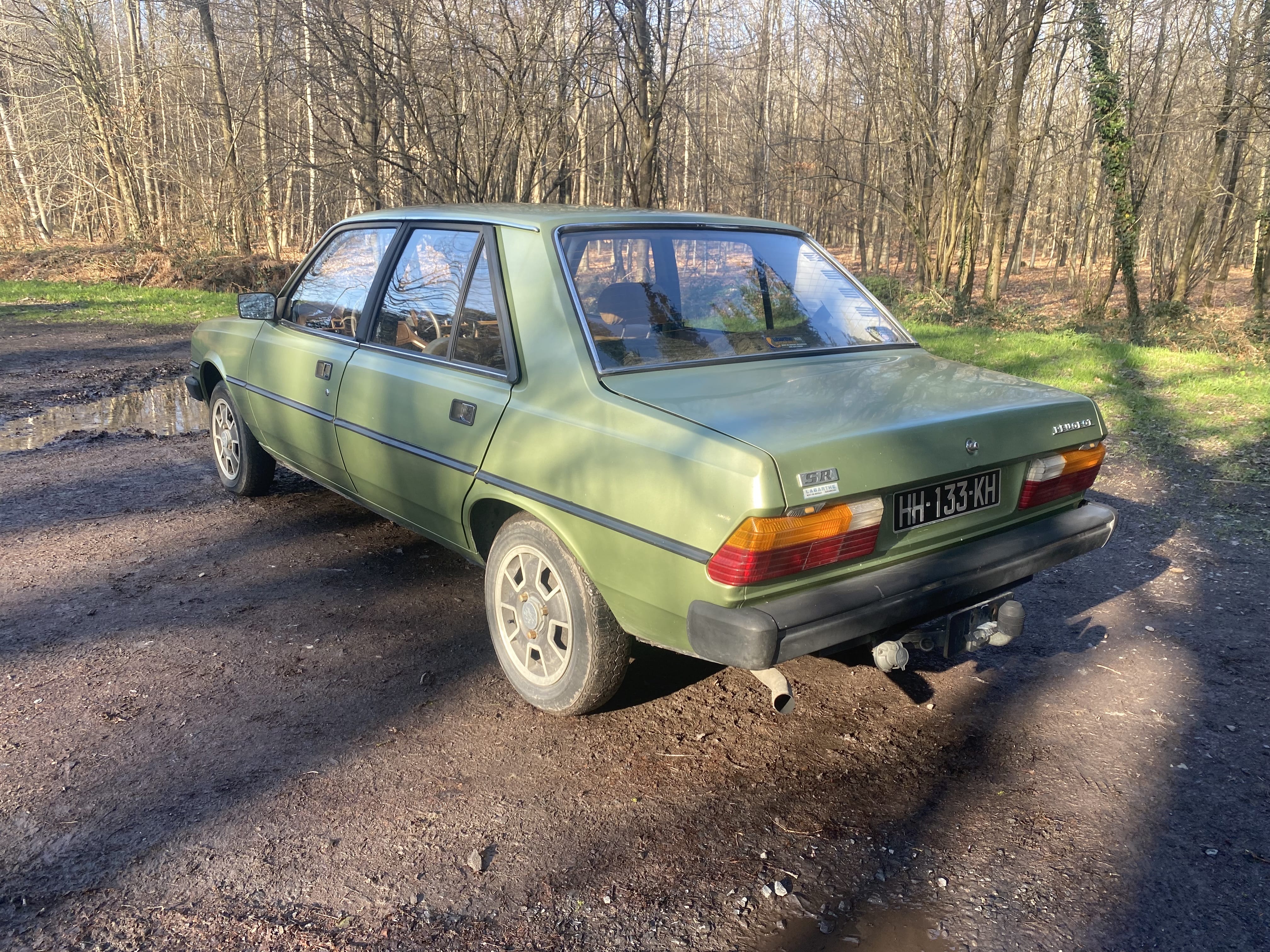 Peugeot 305 avec Climatisation
