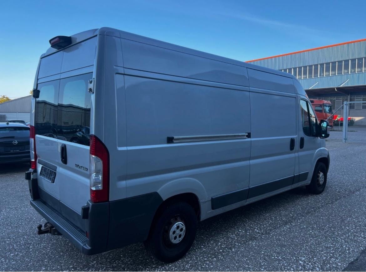 Peugeot Boxer mit Anhängerkupplung