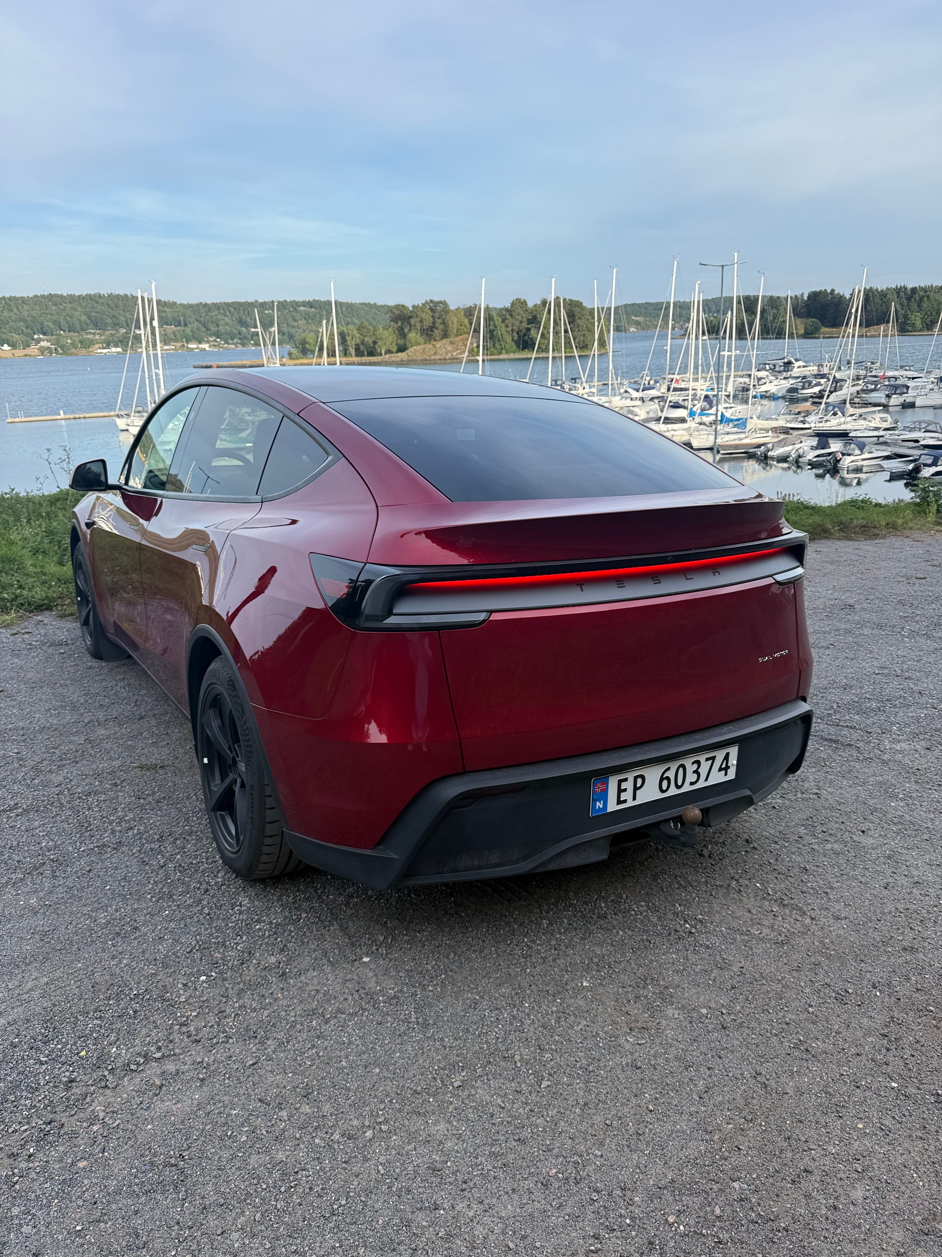Tesla Model Y Long Range med Ryggekamera