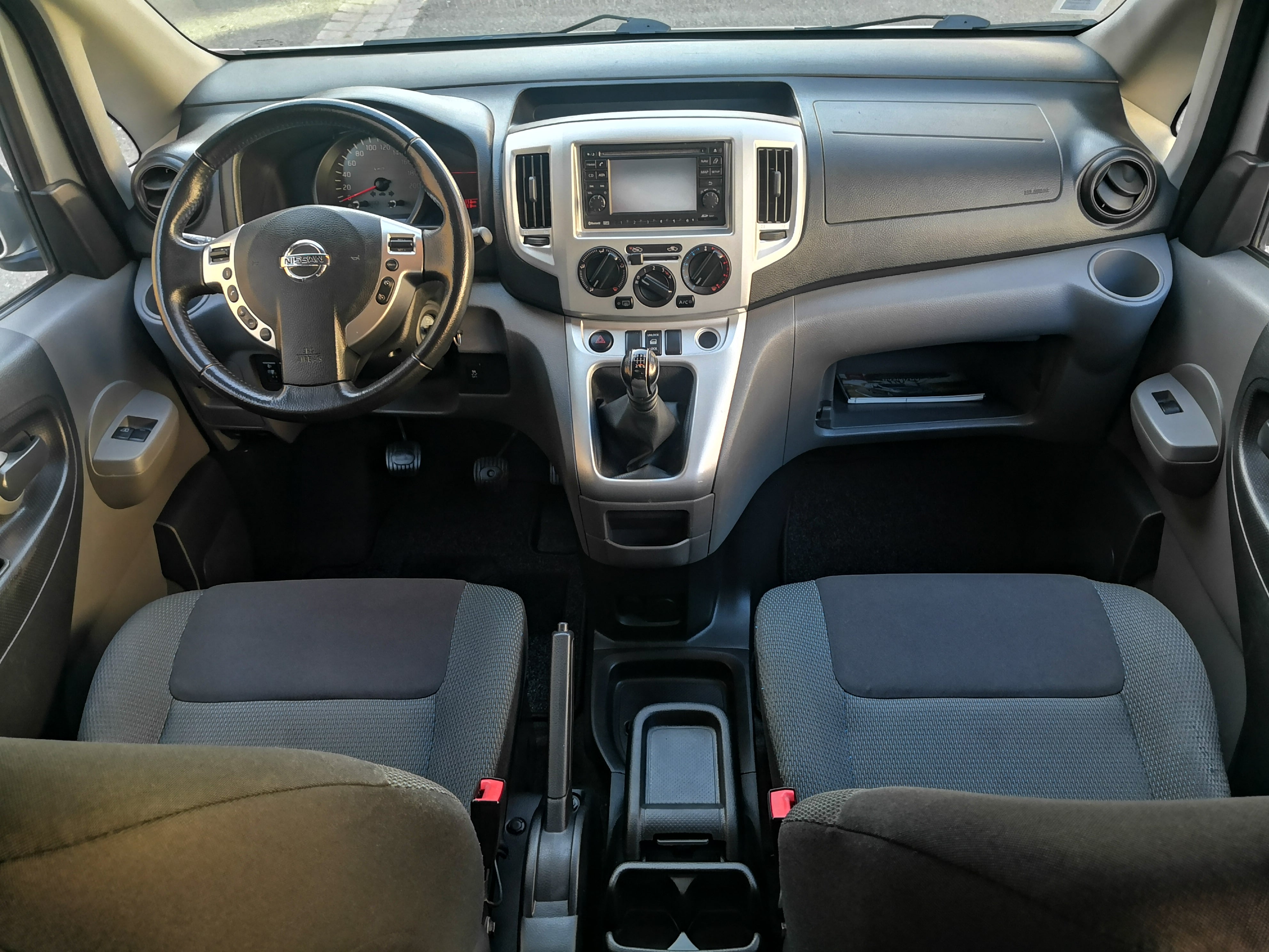 Nissan NV200 Combi EVALIA avec GPS