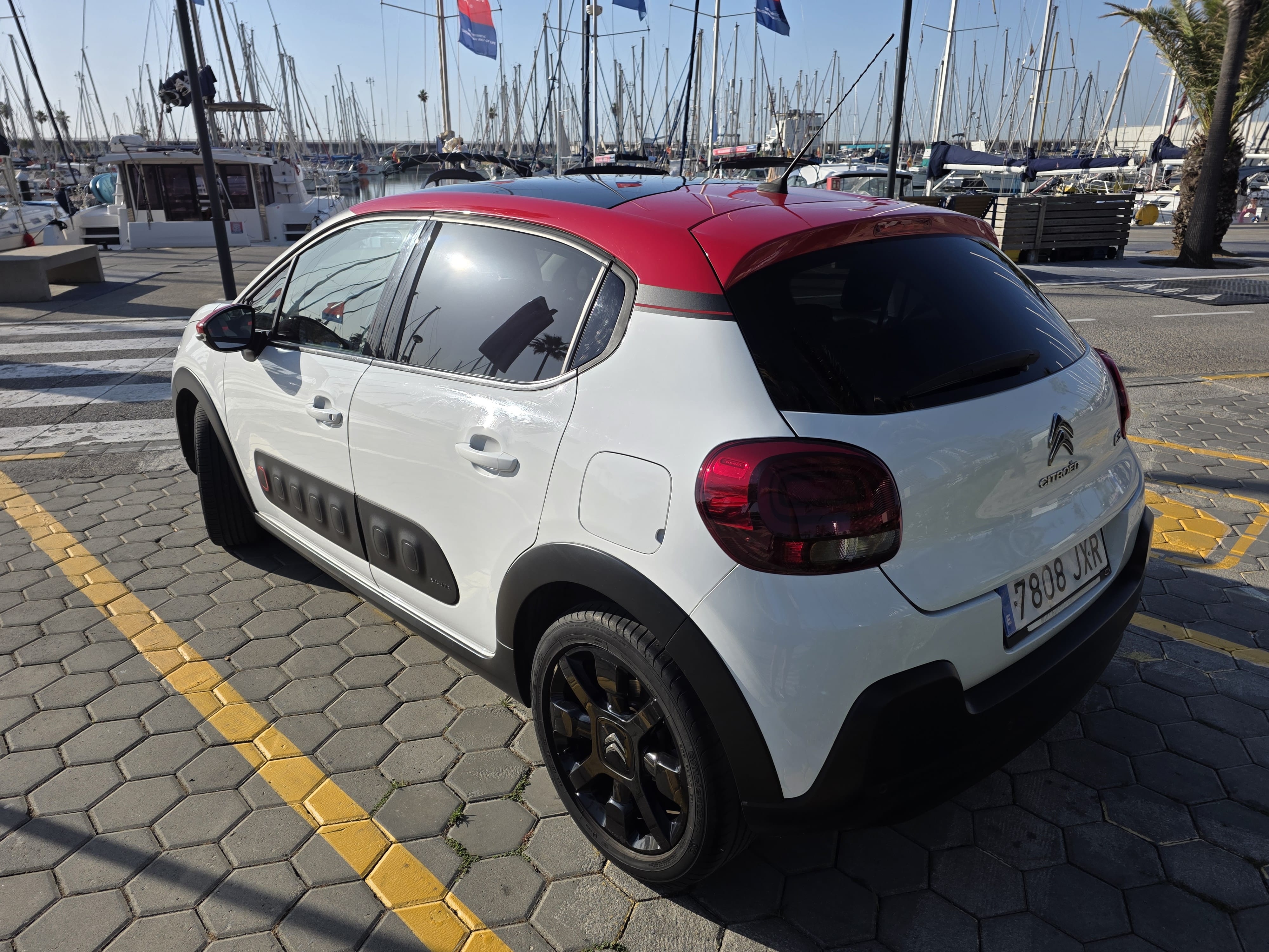 Citroen C3 con gps, camara, techo panorámico avec Caméra de recul