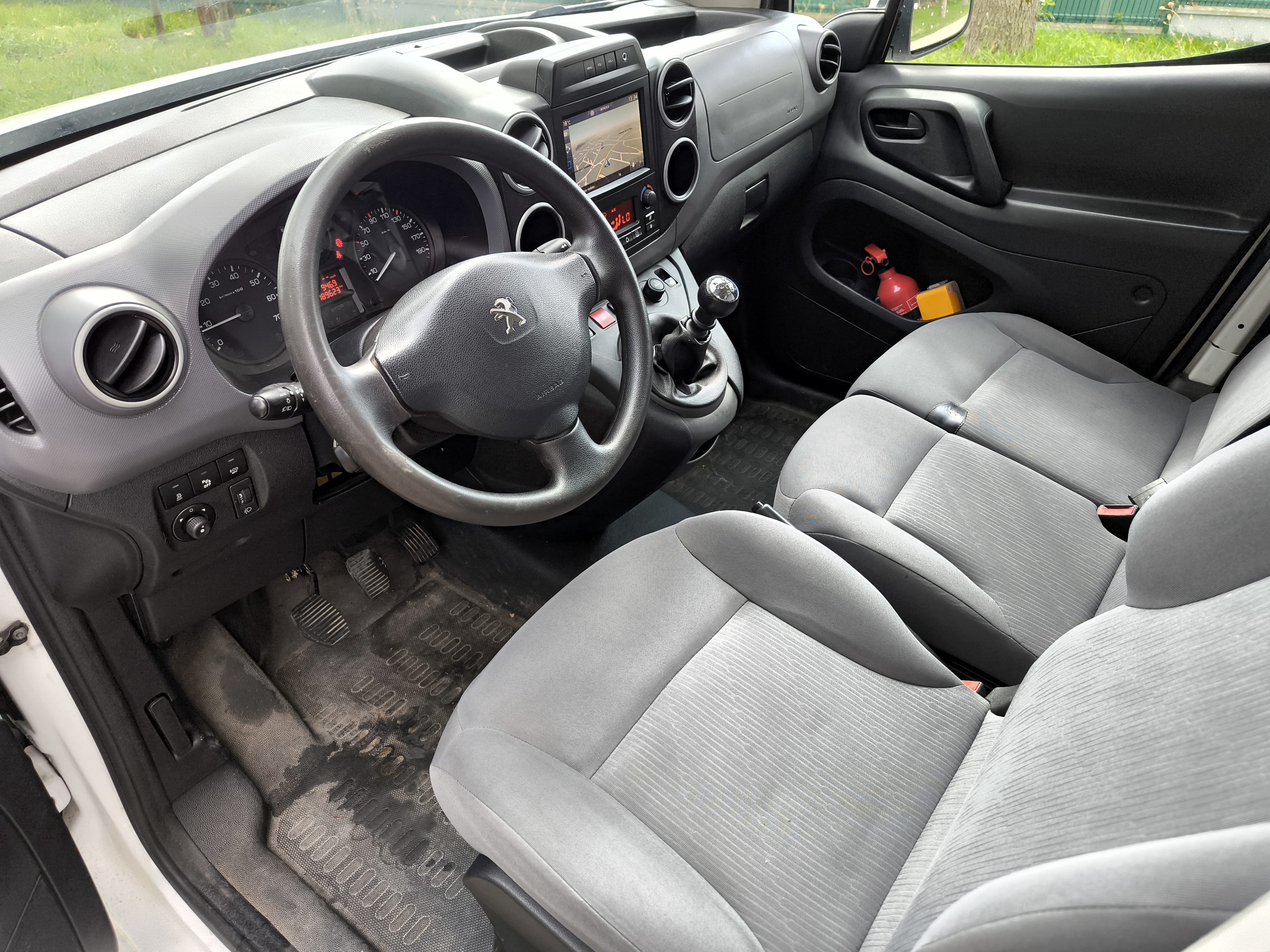 Peugeot Partner avec GPS