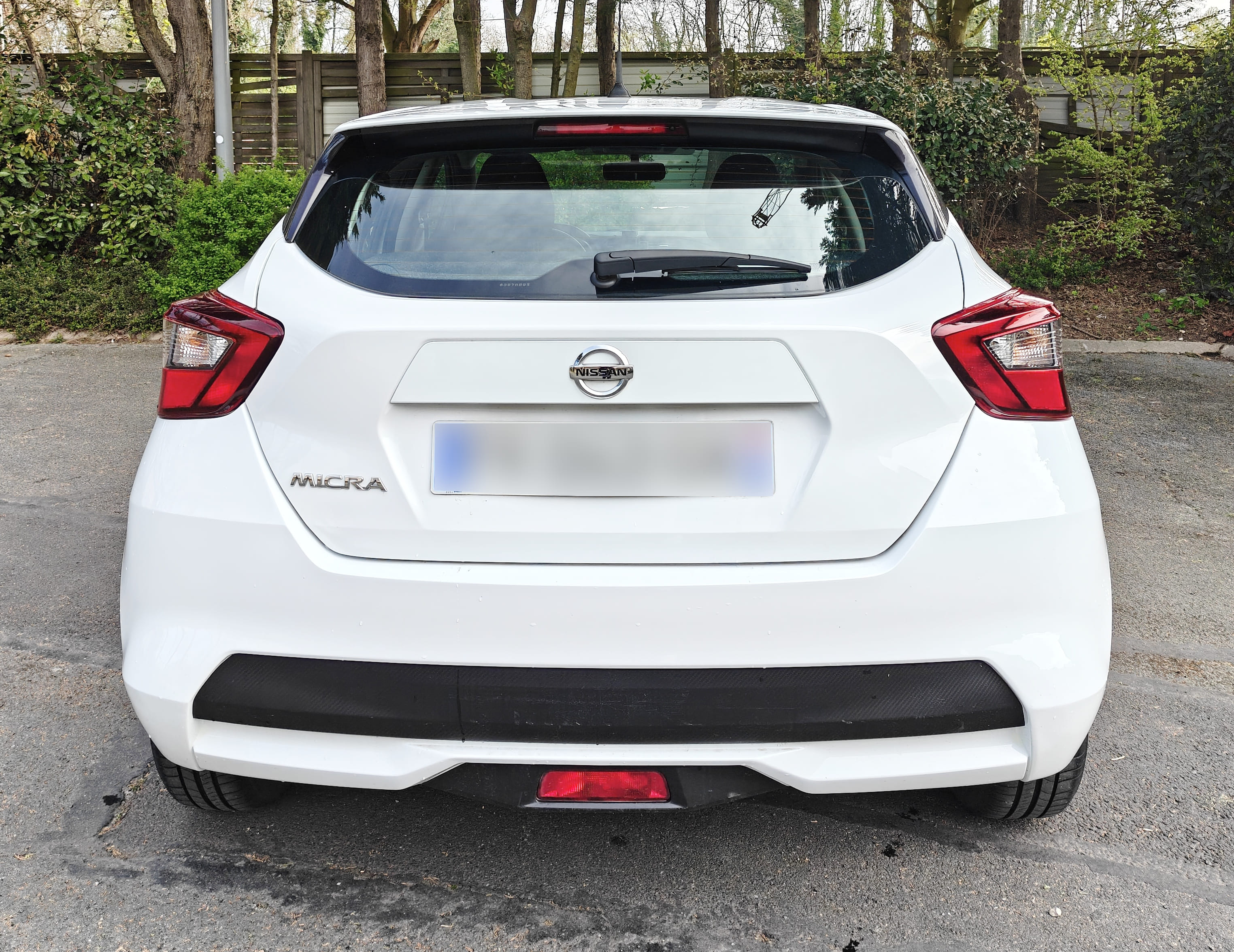 Nissan Micra avec Autoradio