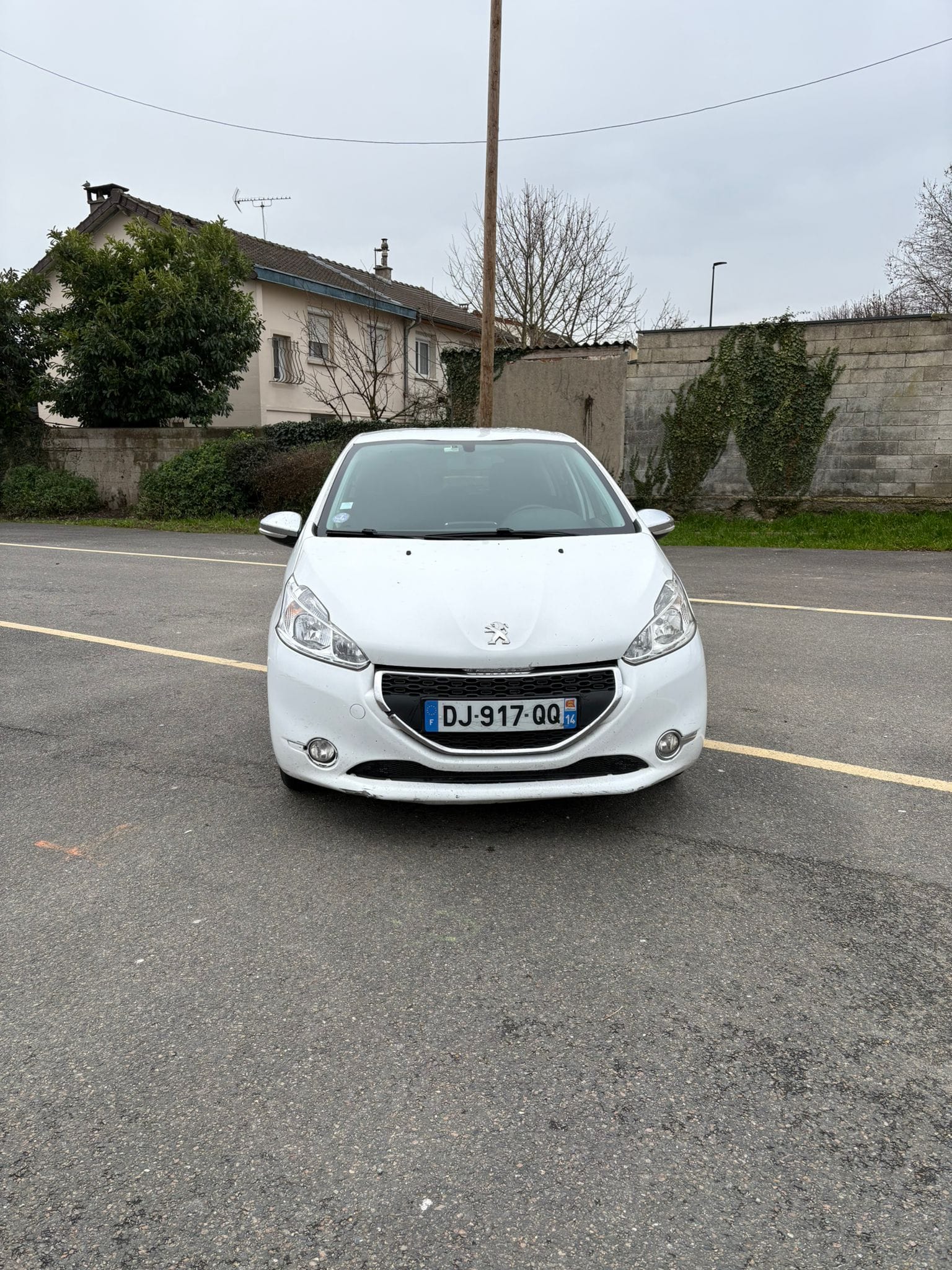 Peugeot 208 avec GPS