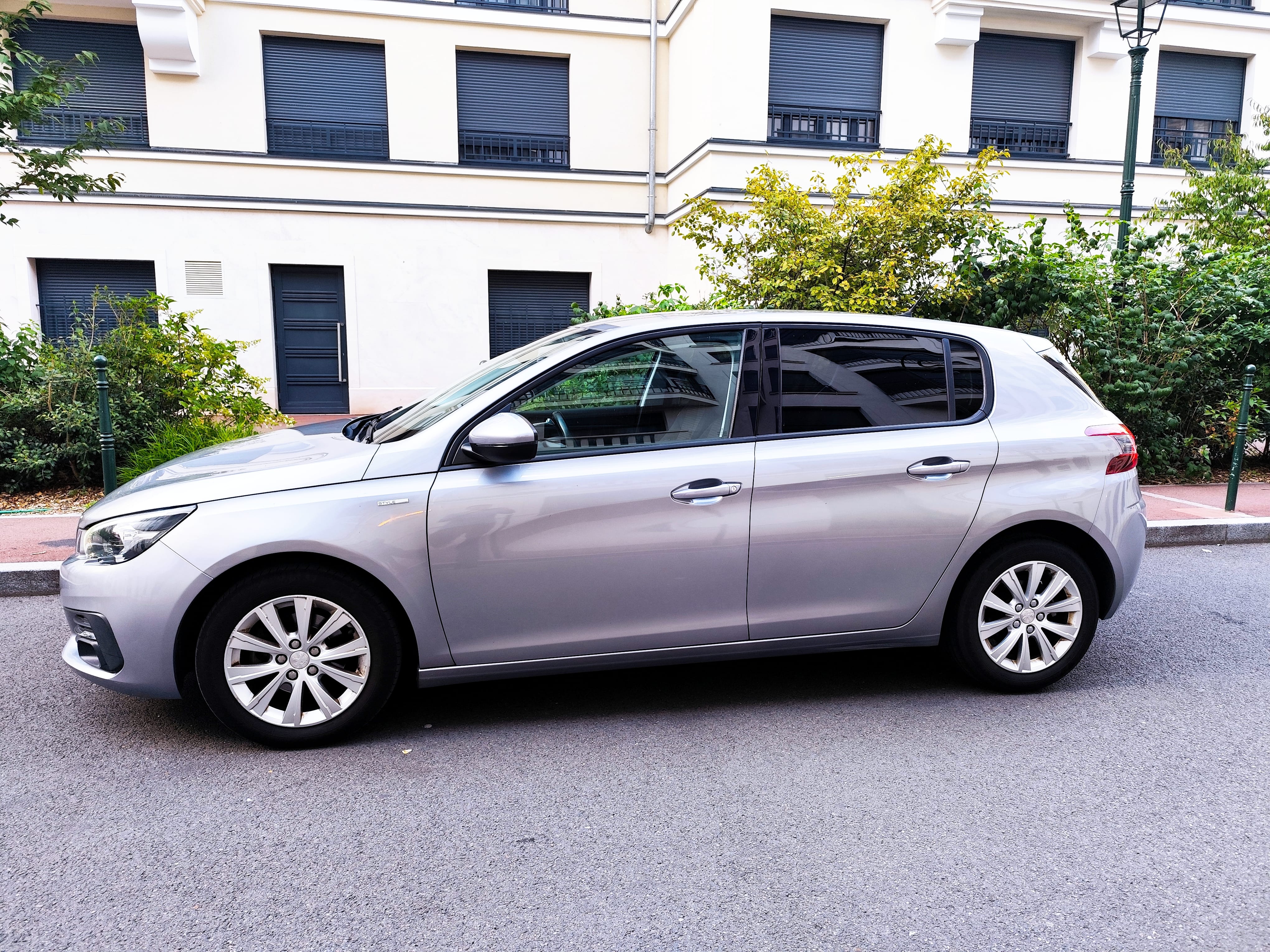 Peugeot 308 avec Climatisation