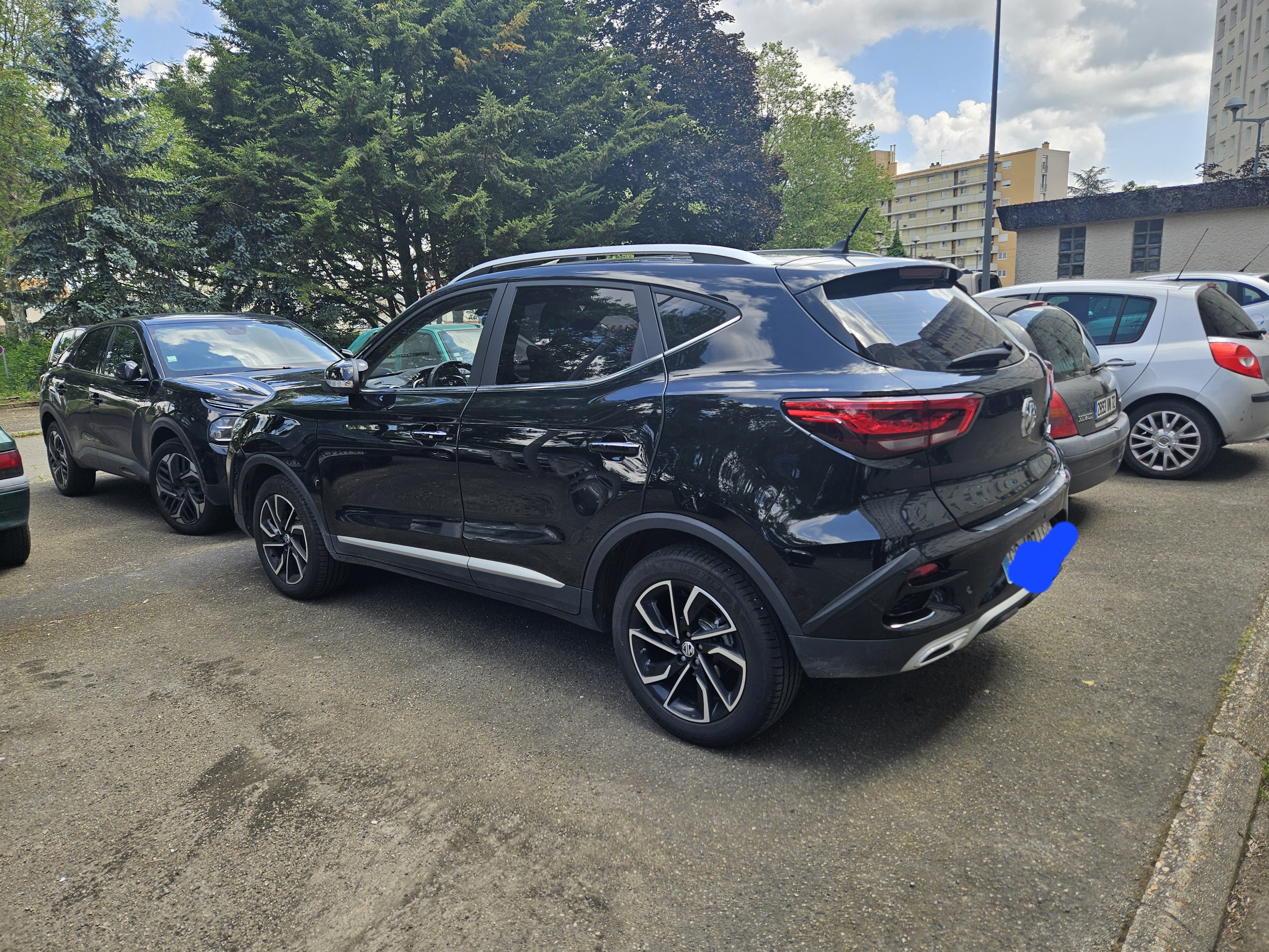 MG ZS
