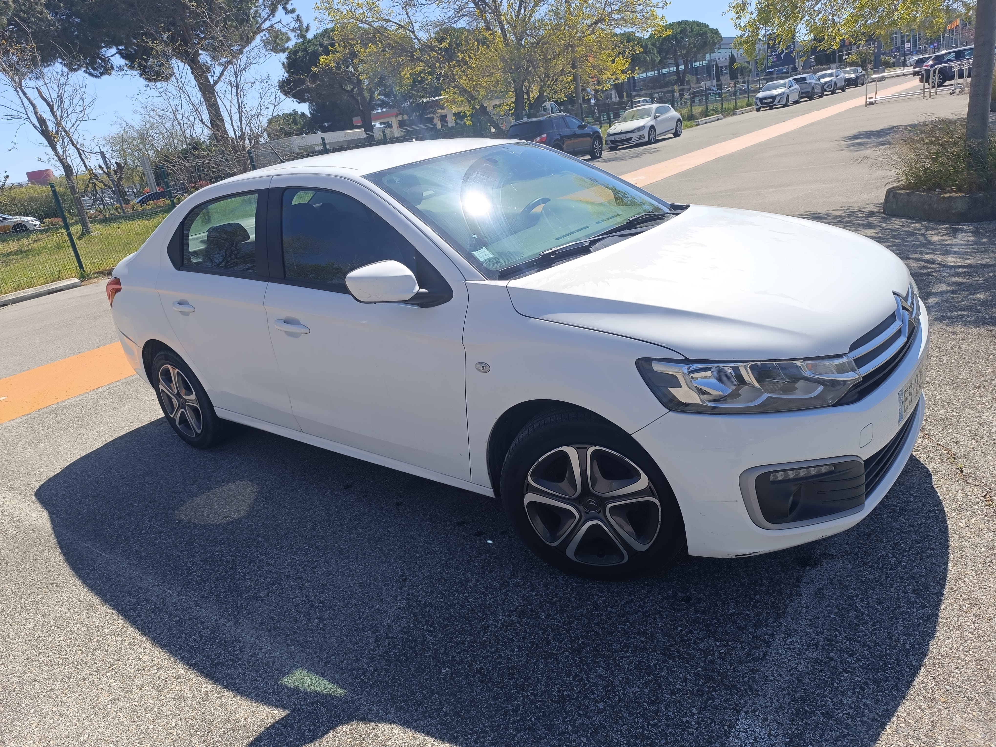 Citroen C-Elysée avec Climatisation