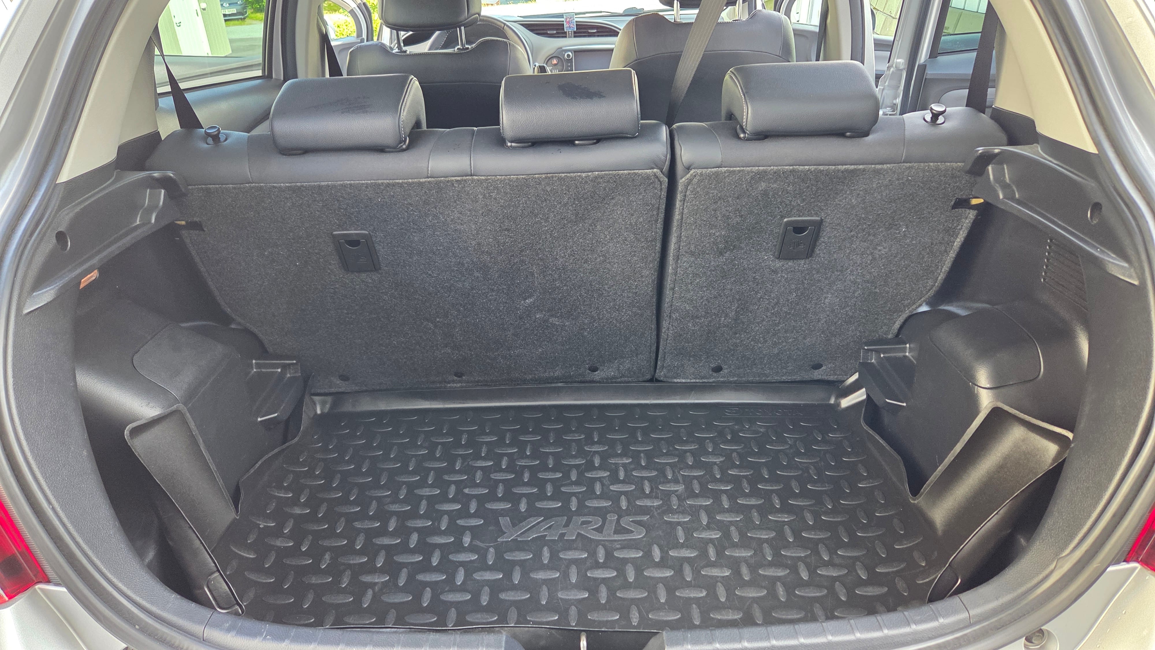 Toyota Yaris Hybrid med Firehjulstrekk