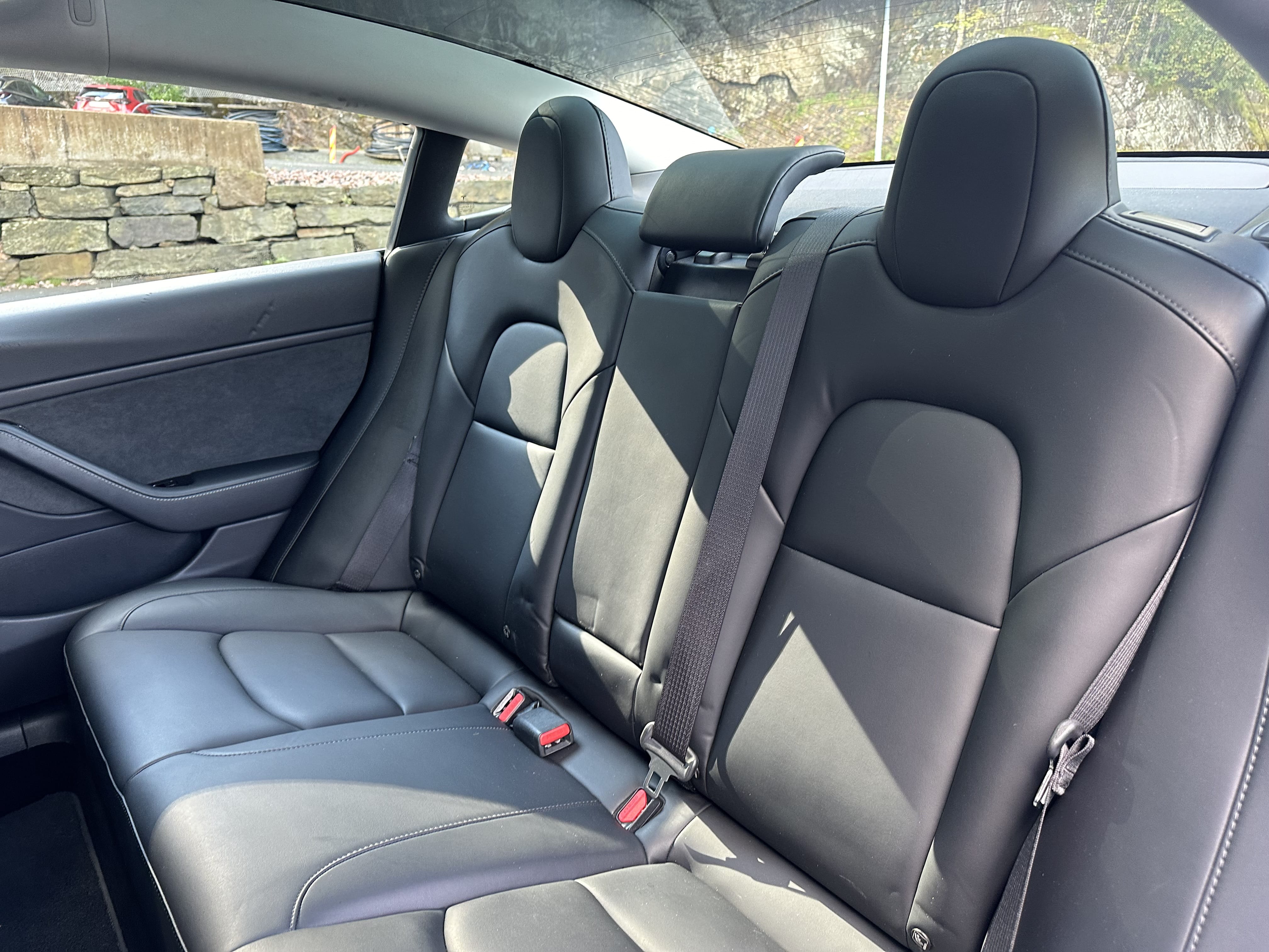Tesla Model 3 Long Range med Firehjulstrekk