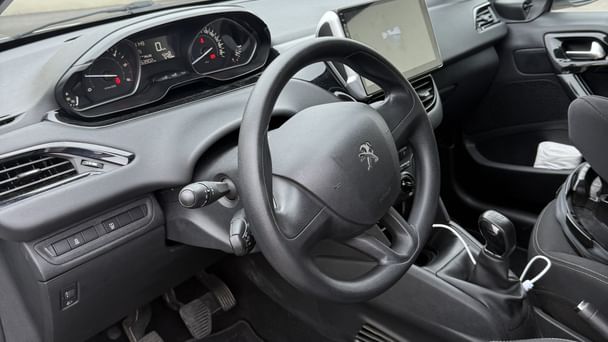 Peugeot 208 avec Régulateur de vitesse